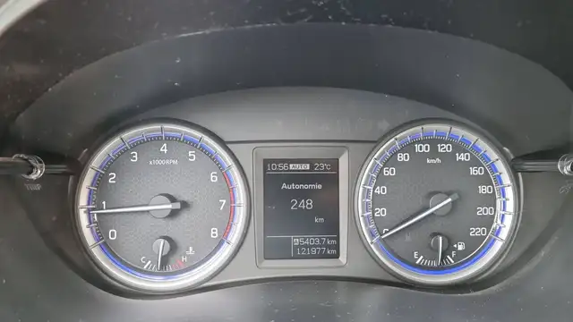 Suzuki SX4 S-Cross view 12