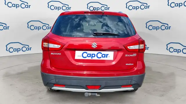 Suzuki SX4 S-Cross view 3