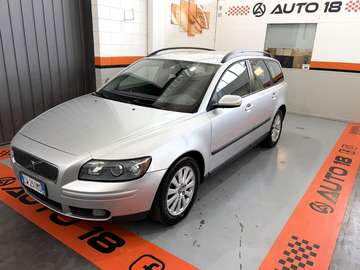 VOLVO V50 2.0 D cat Kinetic BELLISSIMA + Mystic Silver Metallic + pochissimi chilometri + CONDIZIONI PERFETTE