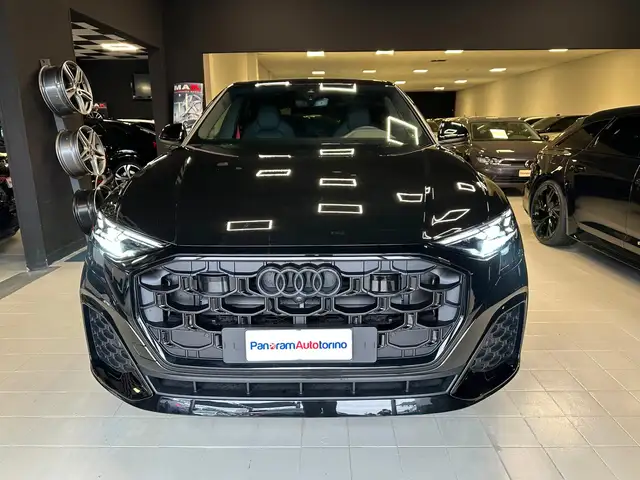 Audi Q8 view 2
