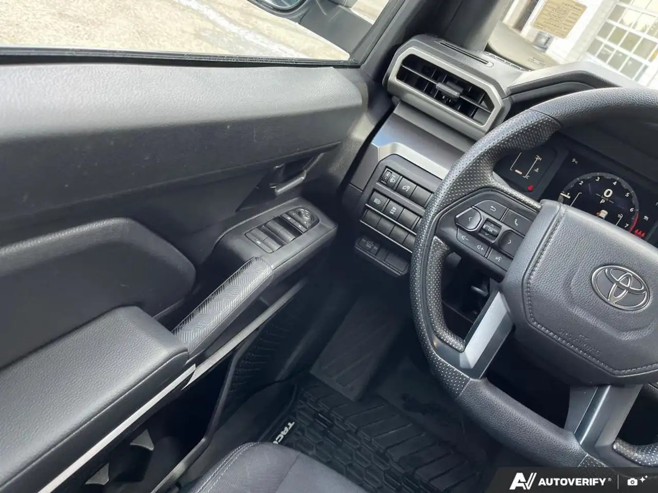 Toyota Tacoma снимка Toyota Tacoma