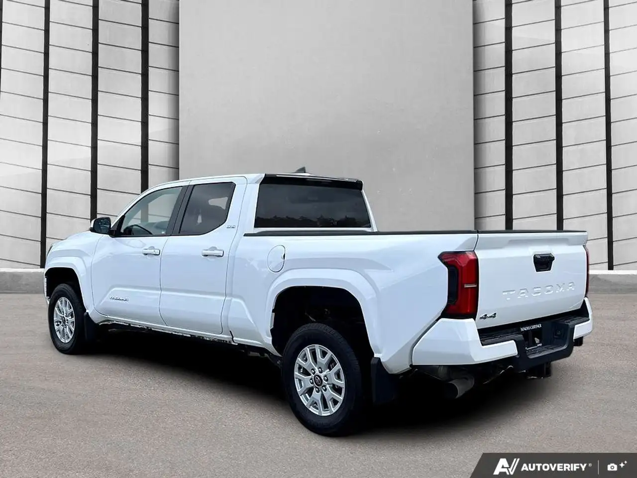 Toyota Tacoma снимка Toyota Tacoma