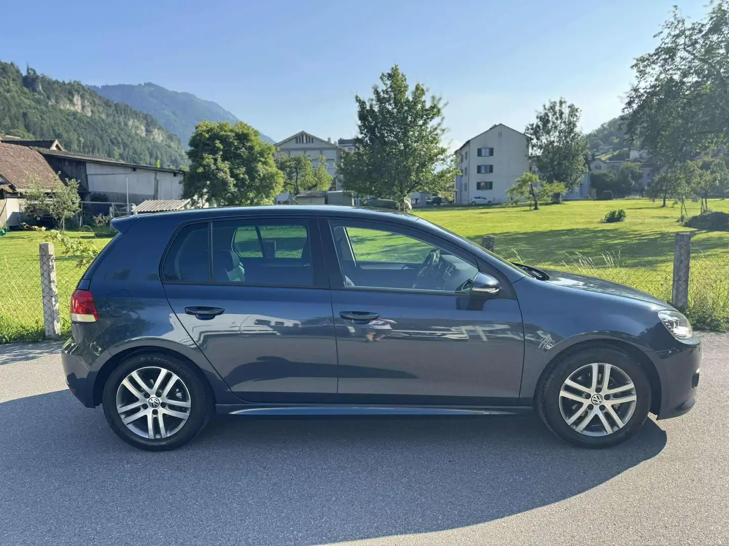 Volkswagen Golf Trendline BlueMotion/BMT *NEU PICKERL 03/2026 Bleu - 2