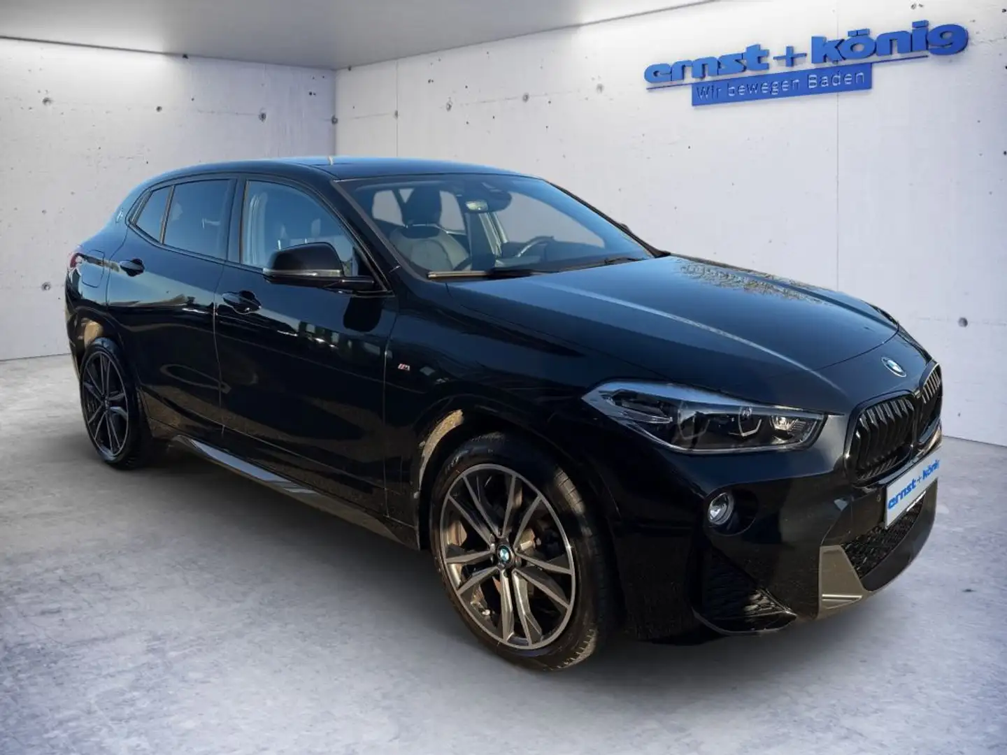 BMW X2 M sDrive18i Sport Schwarz - 2