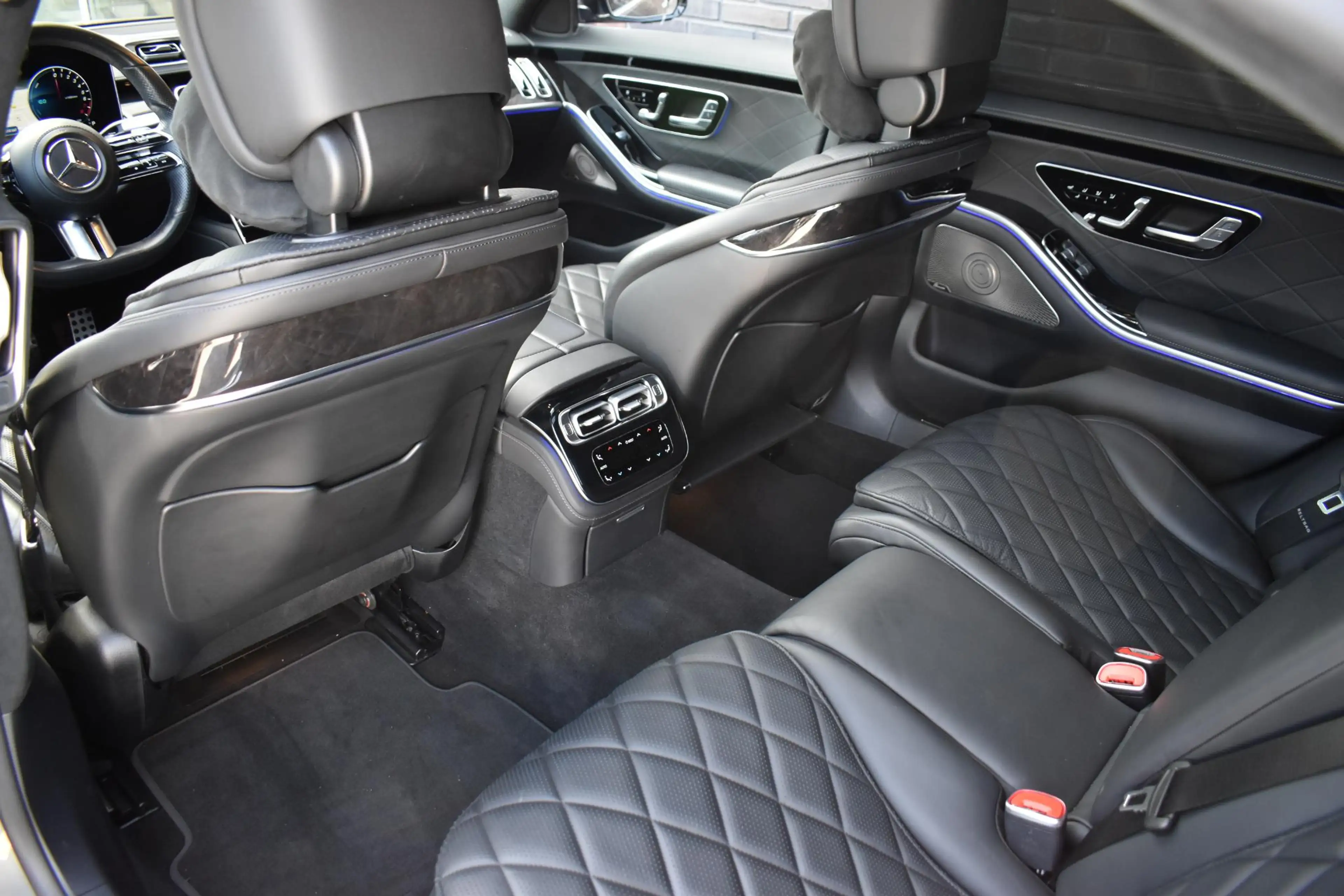 Mercedes-Benz S 580 e Lang AMG Line — photo 13