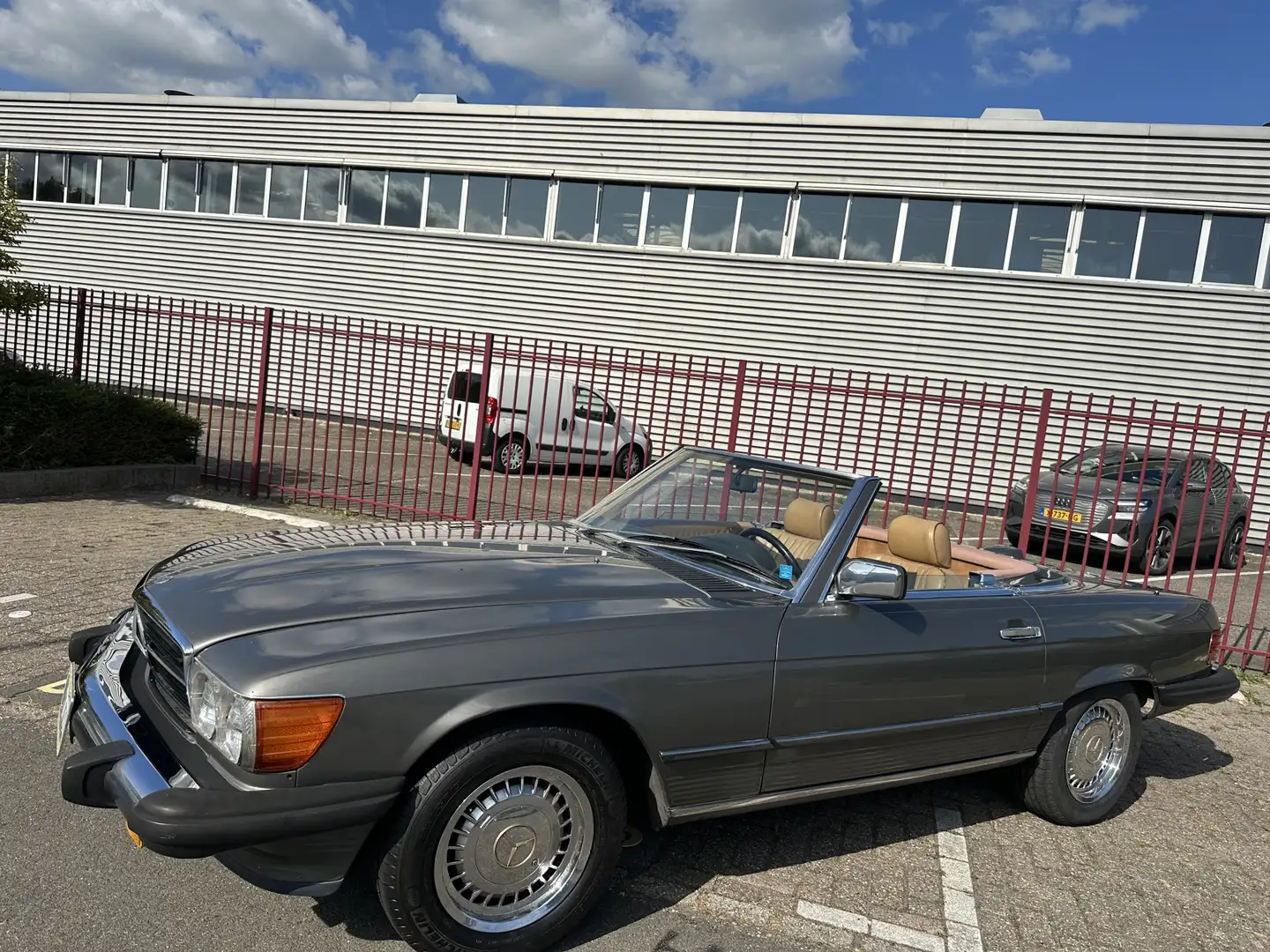 Mercedes-Benz SL 560 SL Grau - 2