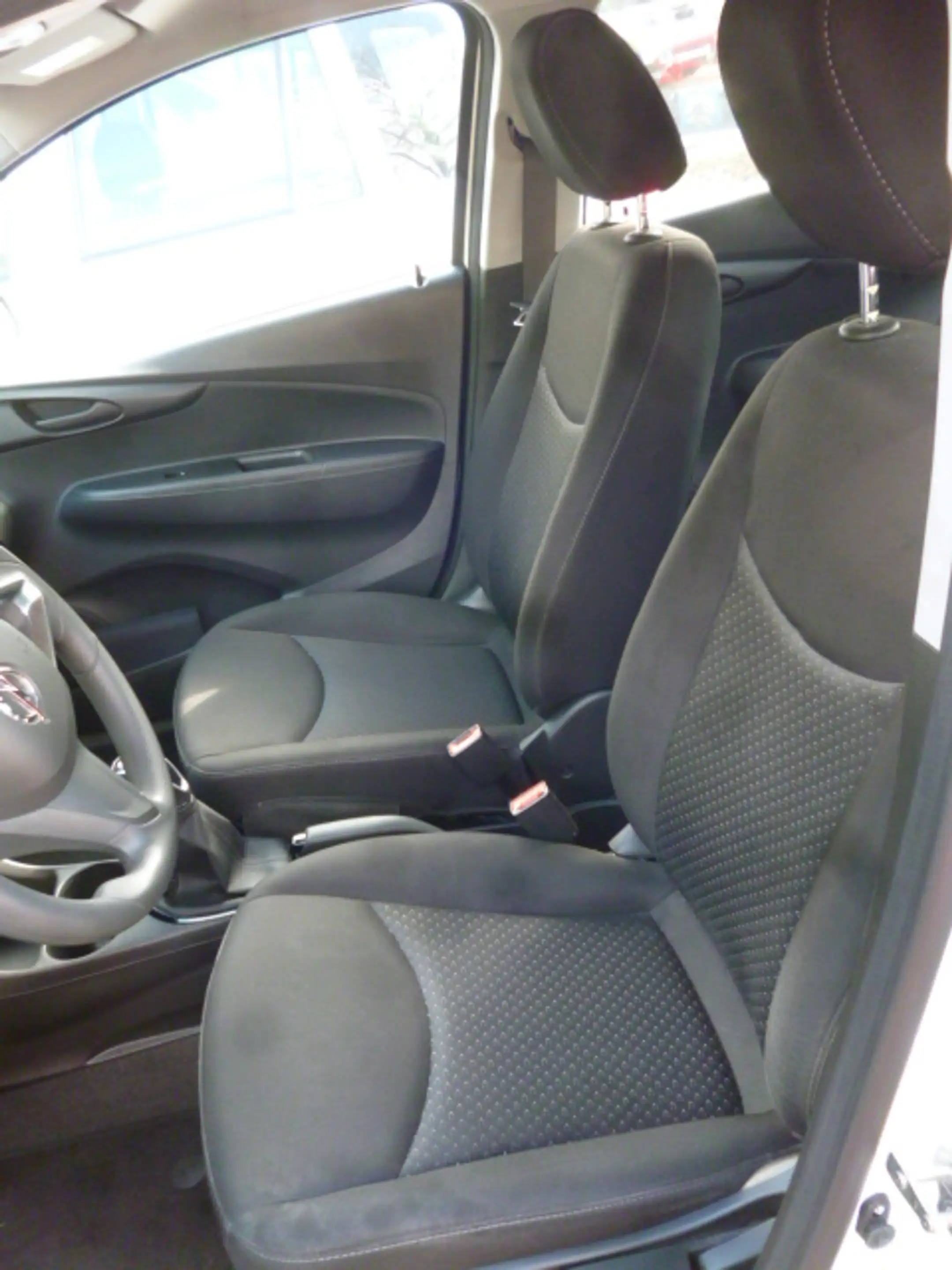 Opel Karl Edition — photo 8