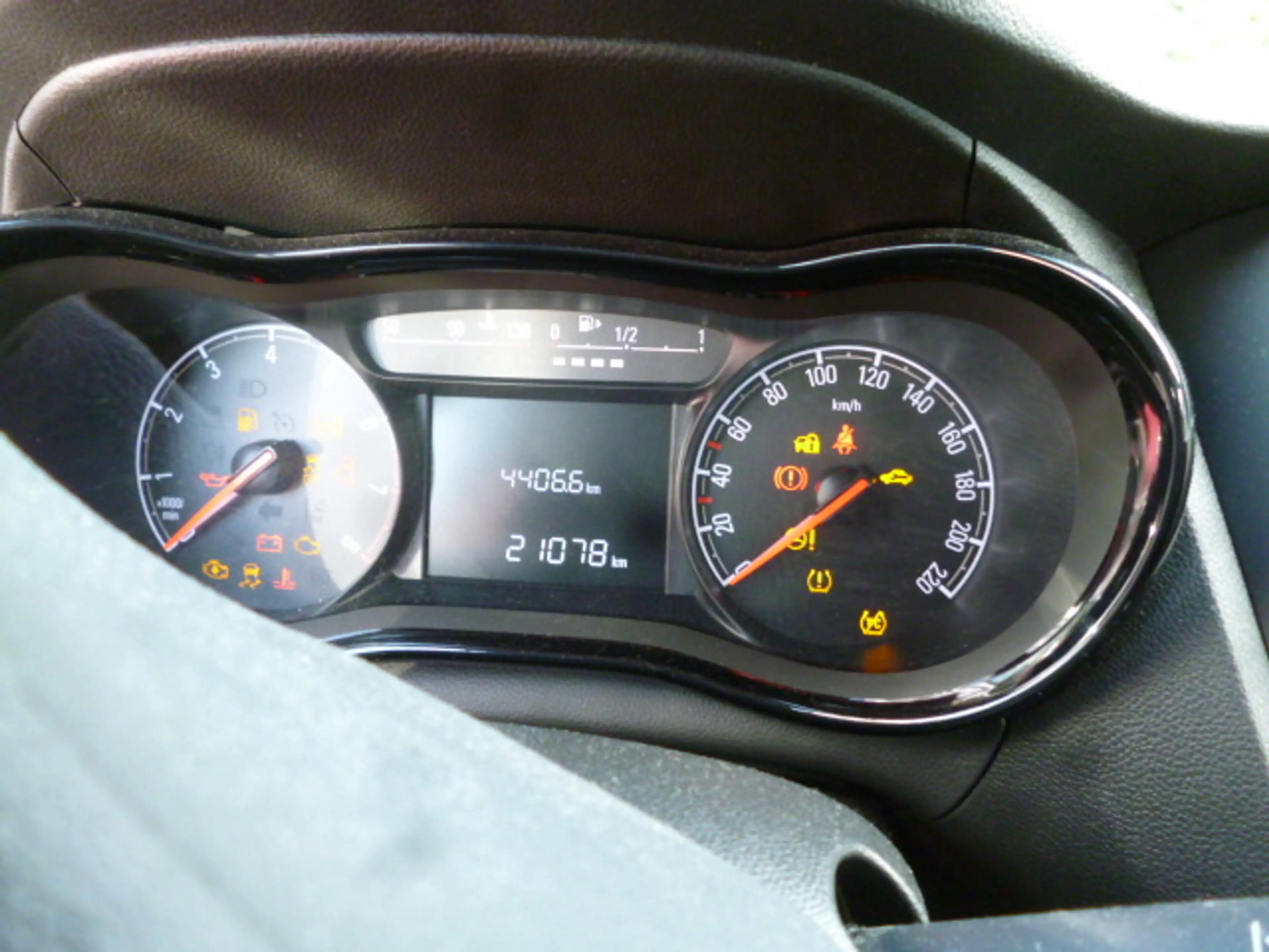 Opel Karl Edition — photo 11
