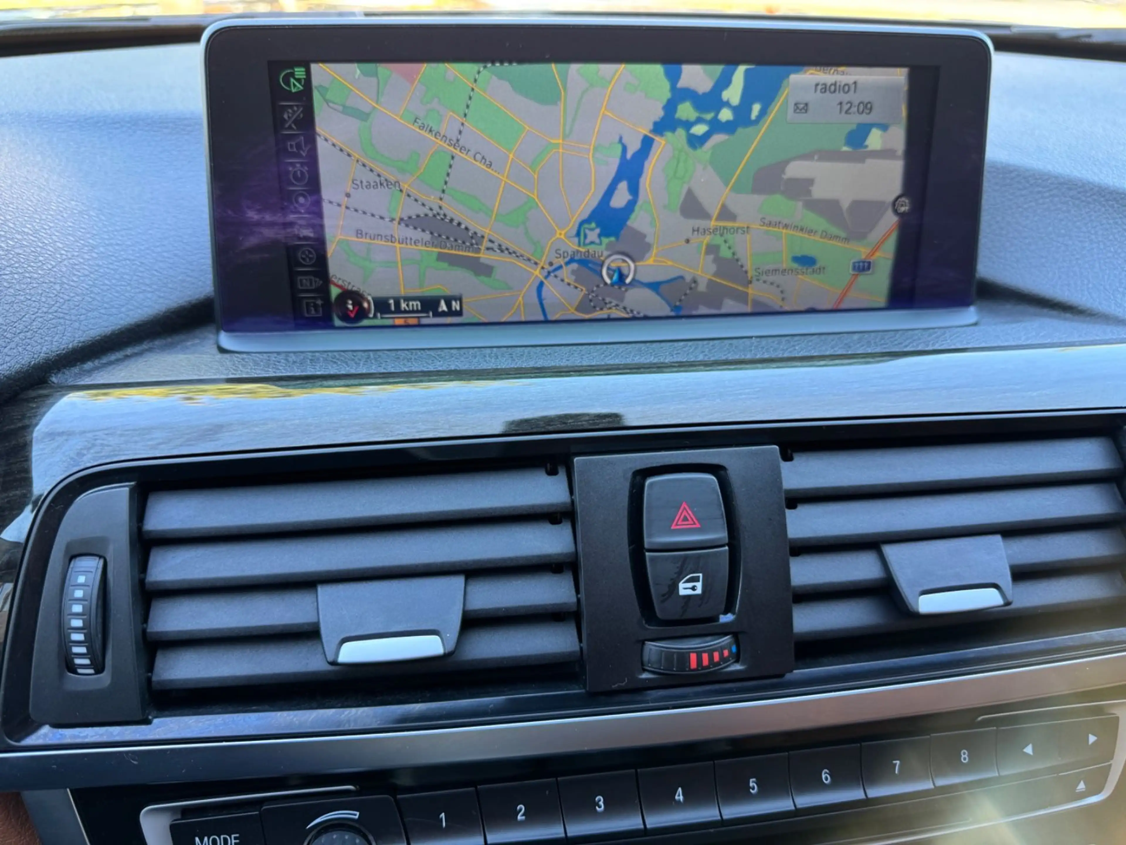 BMW 418 — photo 13