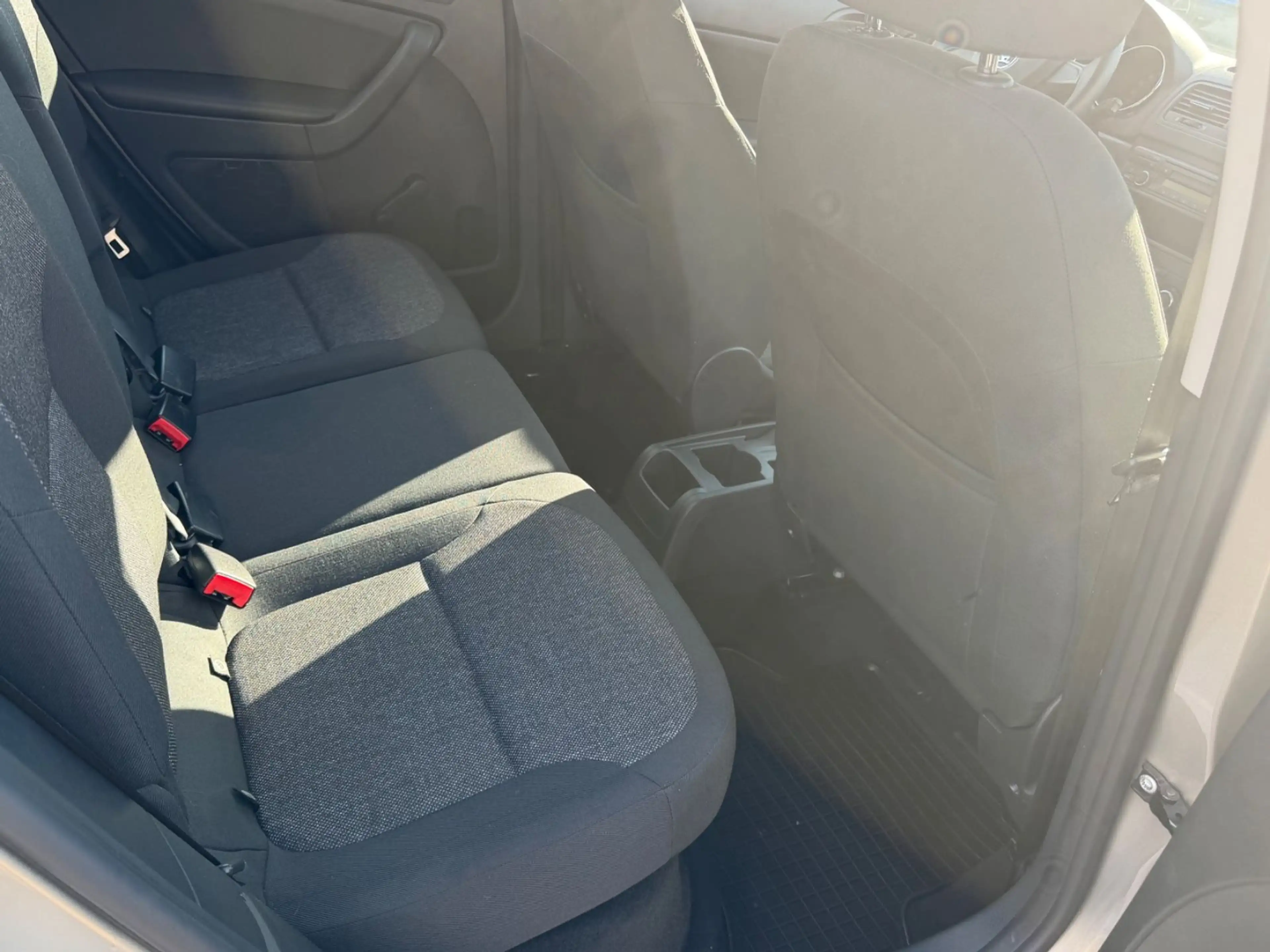 Skoda Yeti Active — photo 11