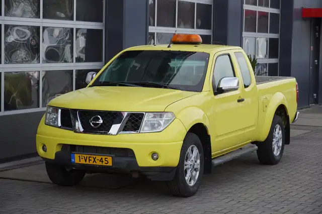 Nissan Navara 2.5 dCi LE 177PK King Cab 4WD