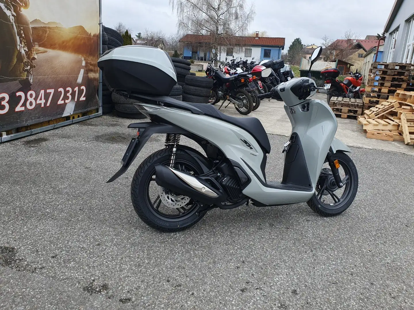 Honda SH 150i Smart Top Box Gris - 2
