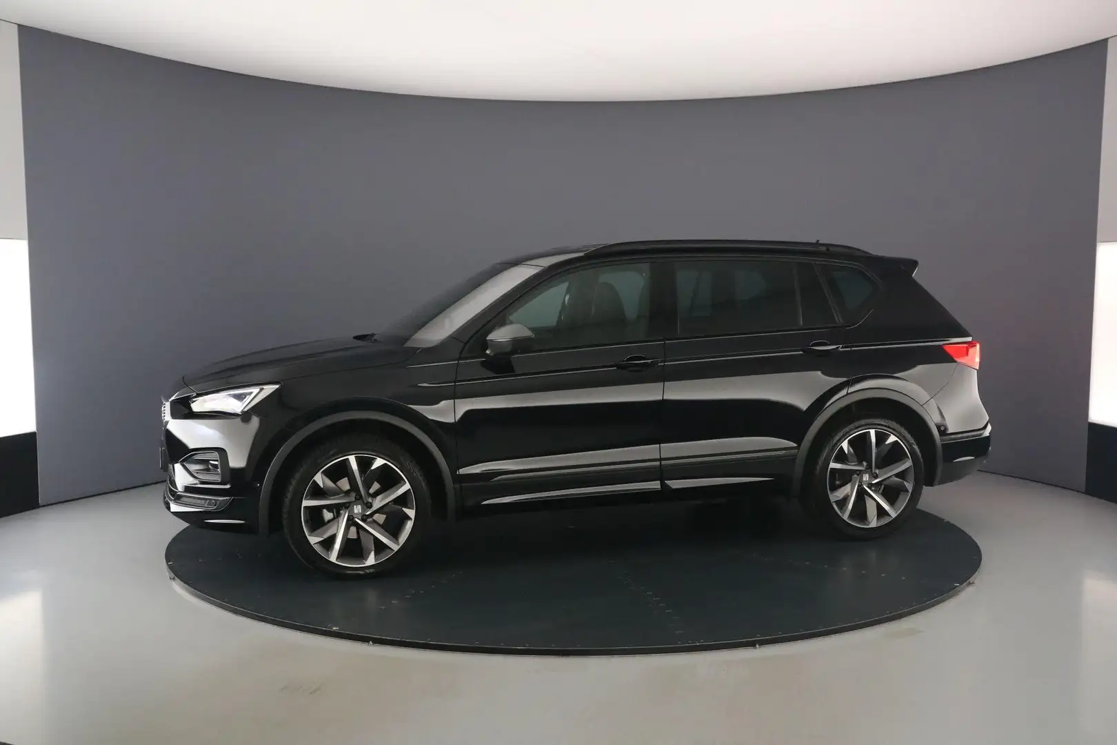 SEAT Tarraco FR Business Intense 1.5 TSI 150pk DSG Automaat Tre Black - 2