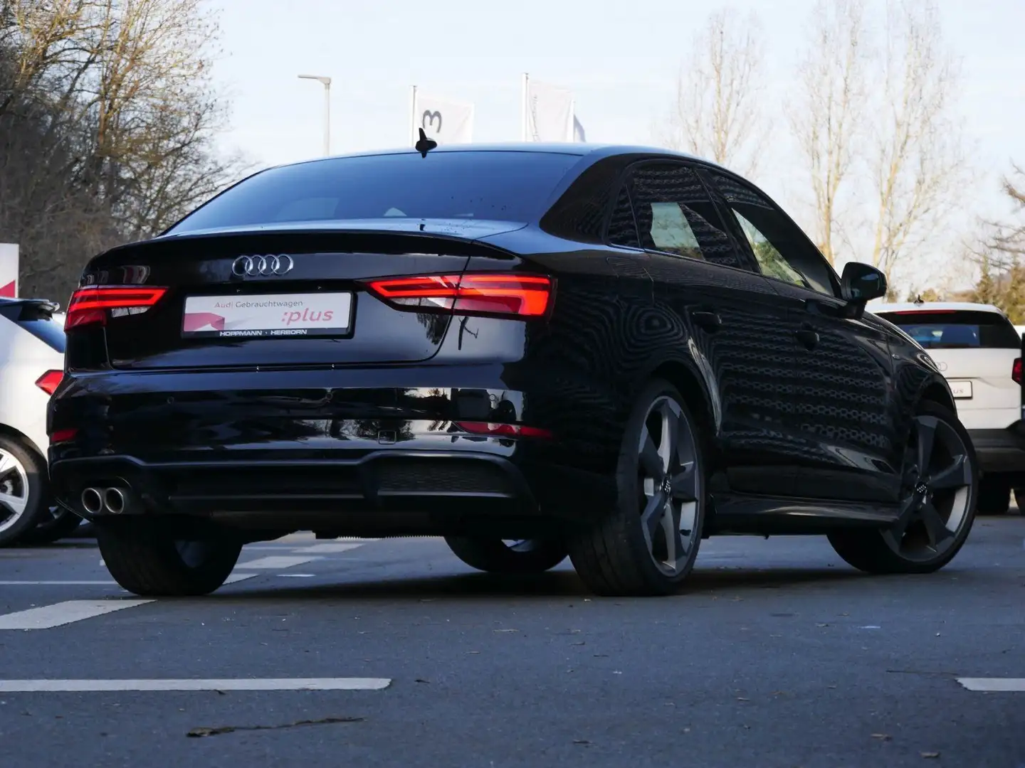 Audi A3 35 TFSI sport S-Line LED Navi Conne Schwarz - 2
