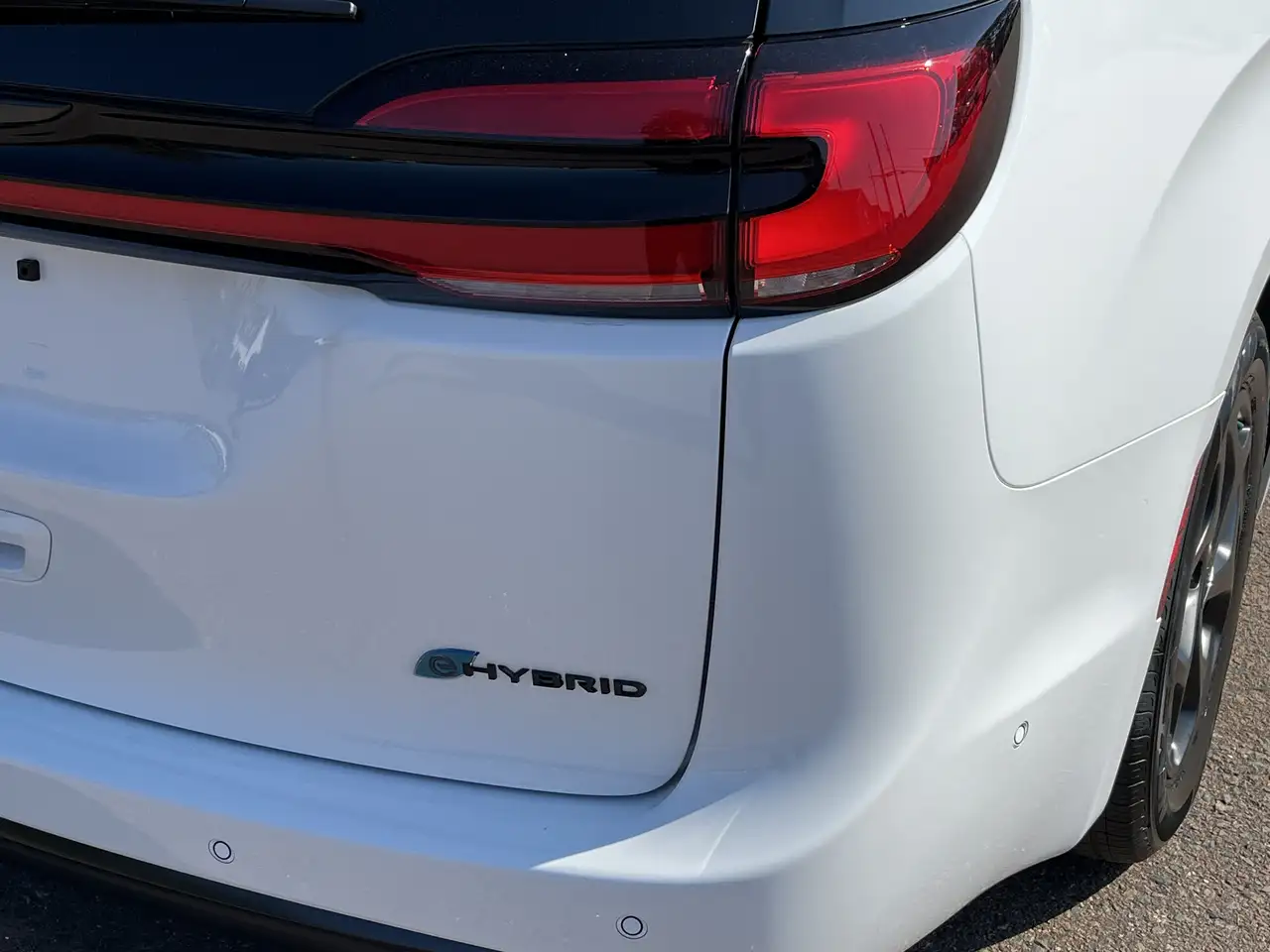 Chrysler Pacifica снимка Chrysler Pacifica