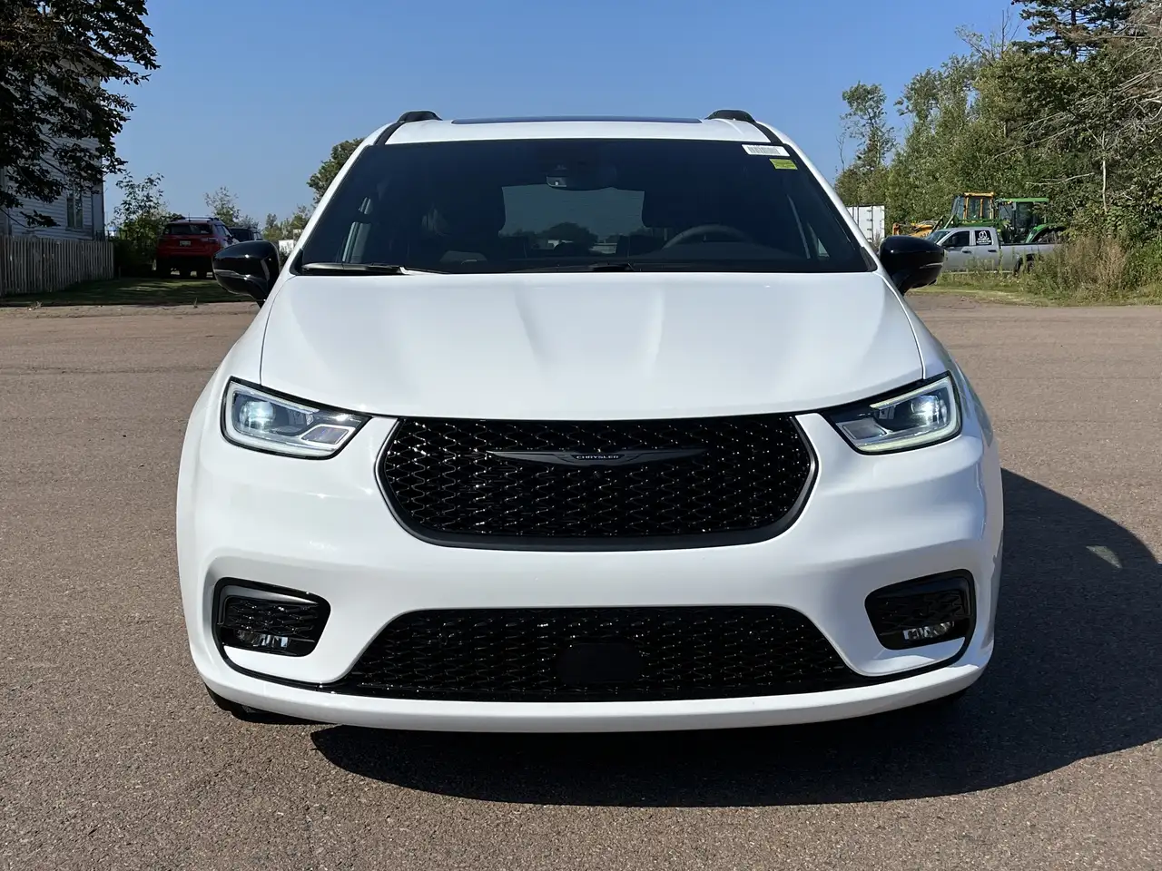 Chrysler Pacifica снимка Chrysler Pacifica