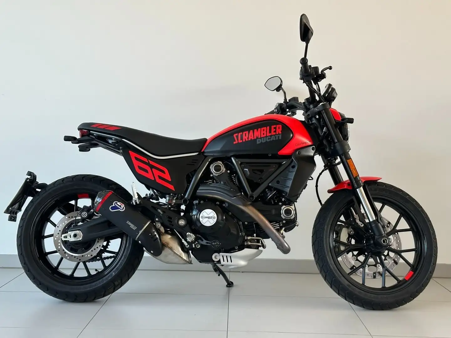 Ducati Scrambler Full Throttle - Vorführfahrzeug + Zube Rot - 1