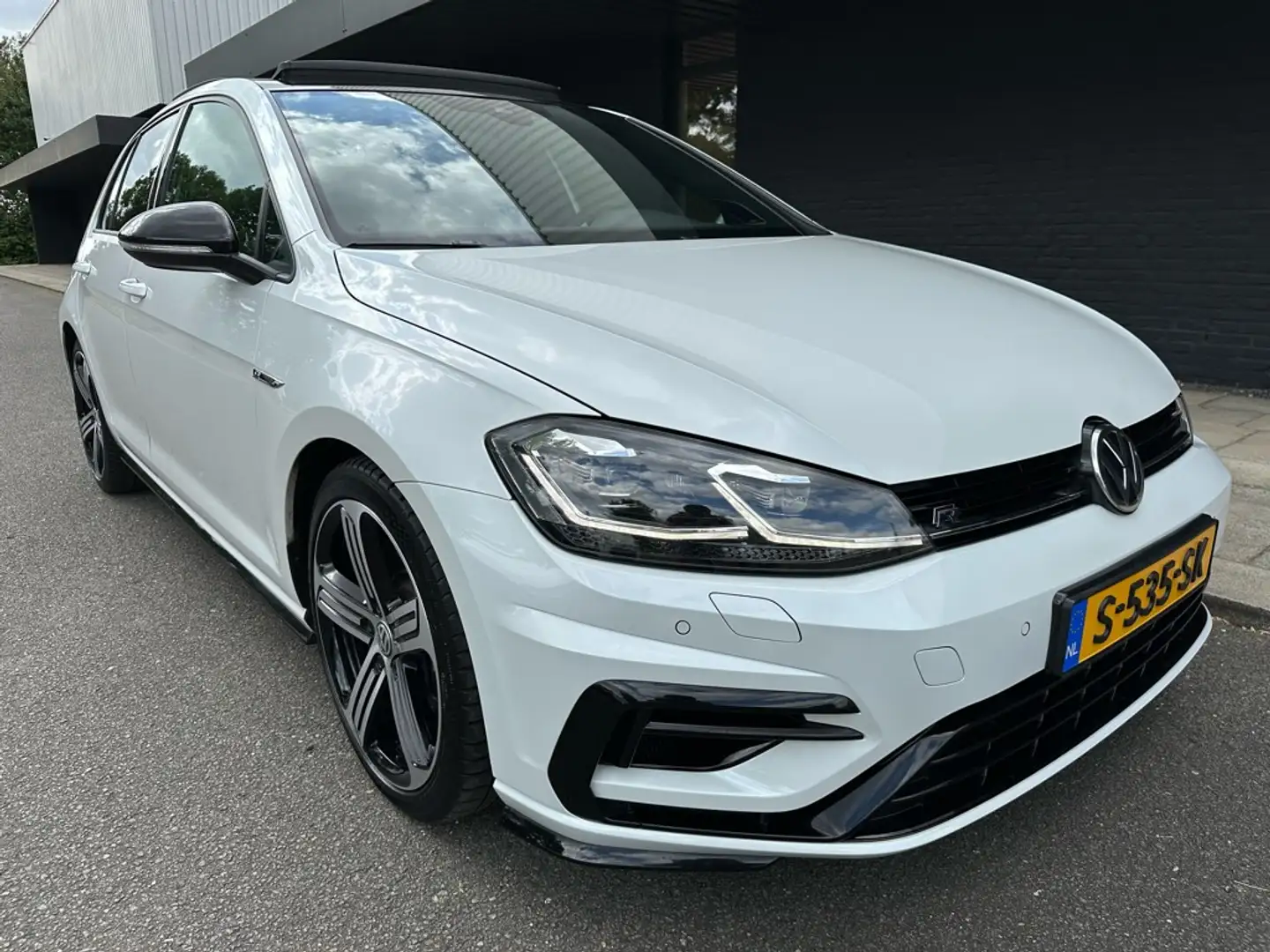 Volkswagen Golf 2.0 TSI 4Motion R // Dealeronderhouden // Pano // Wit - 2