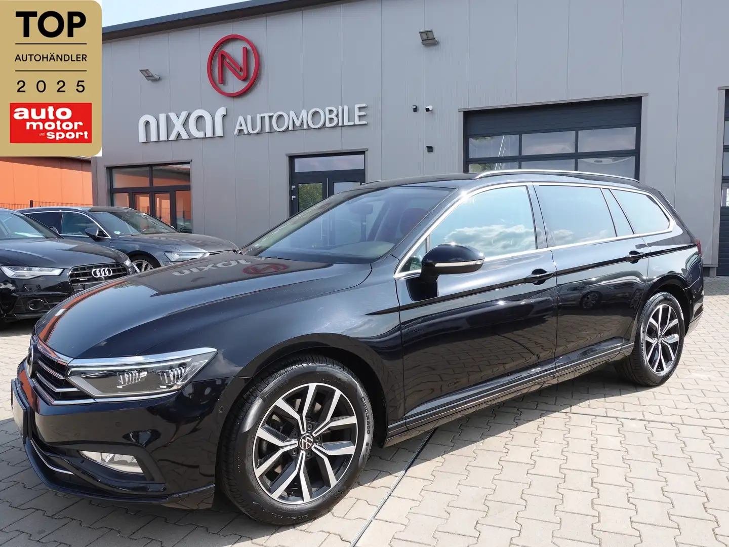 Volkswagen Passat Variant 2,0 TDI Variant Business DSG/AHK/Digital Tacho Schwarz - 1