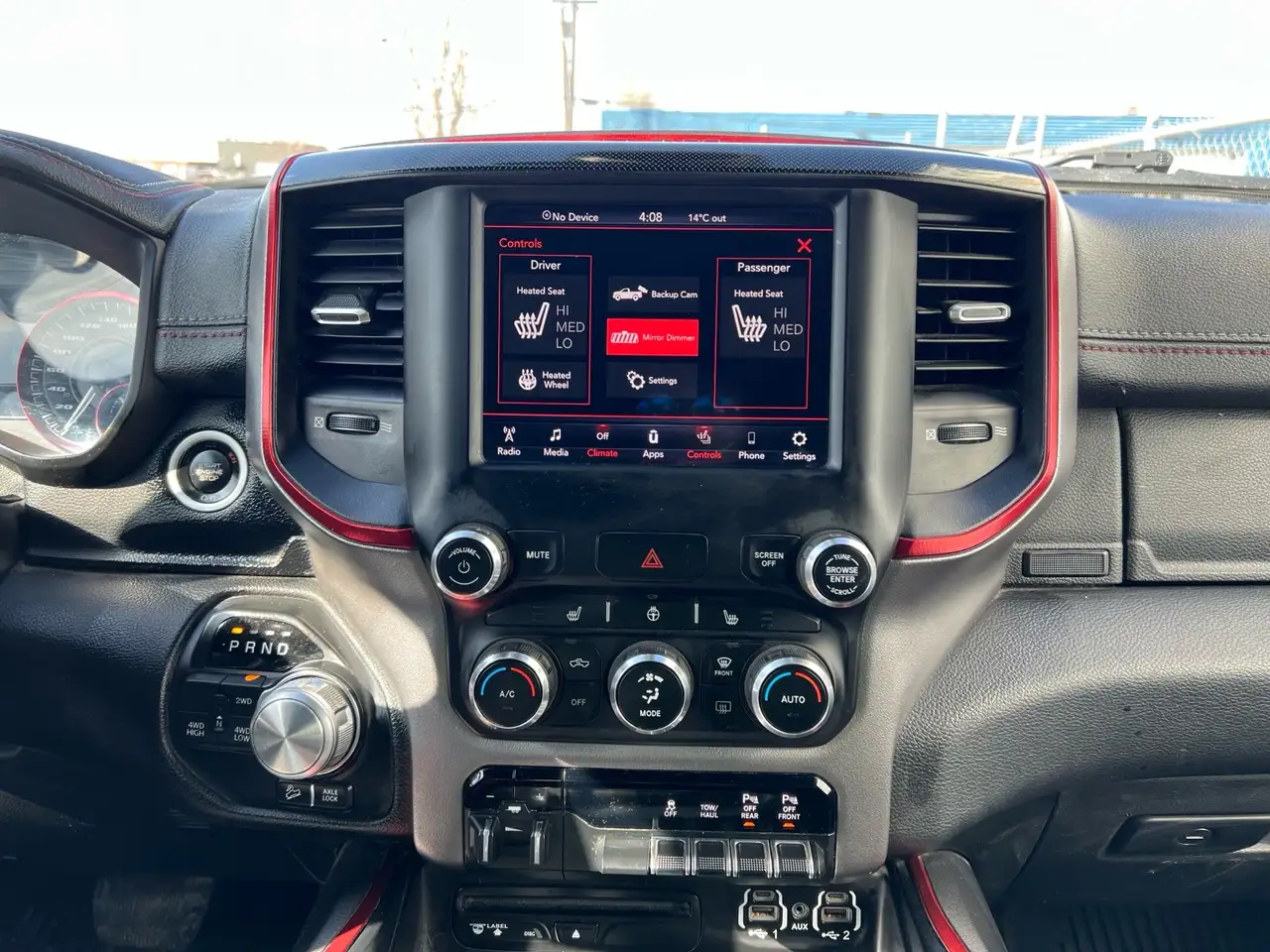 RAM 1500 снимка RAM 1500