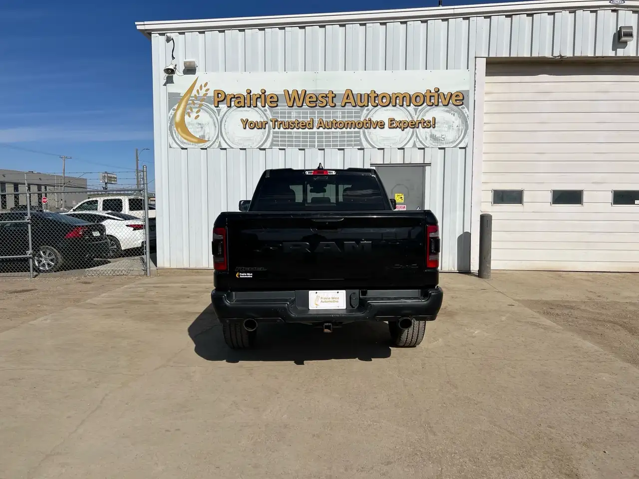 RAM 1500 снимка RAM 1500