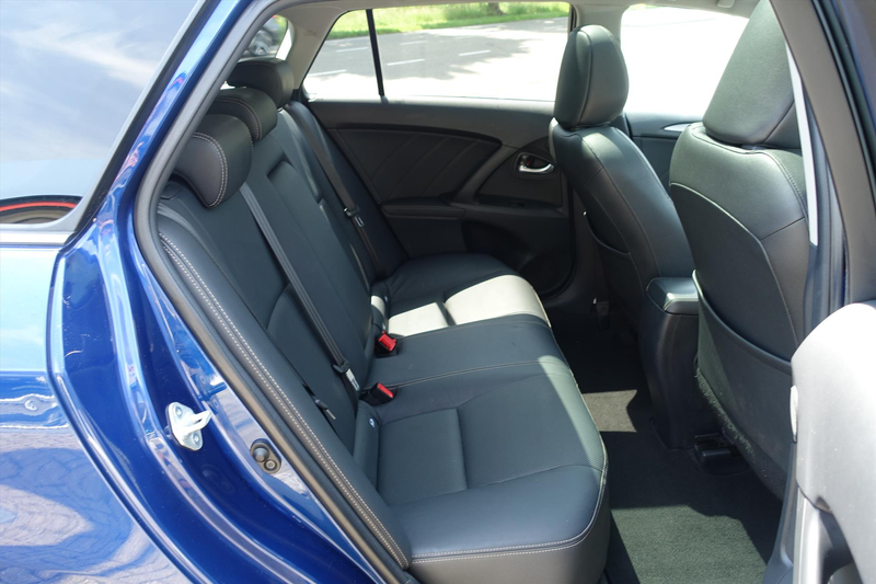 Toyota Avensis Touring Sports 1.8 VVT-i 147pk Executive Business — photo 9