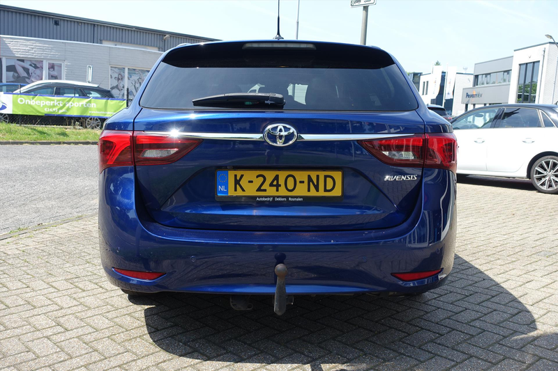Toyota Avensis Touring Sports 1.8 VVT-i 147pk Executive Business — photo 6