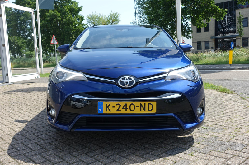 Toyota Avensis Touring Sports 1.8 VVT-i 147pk Executive Business — photo 3