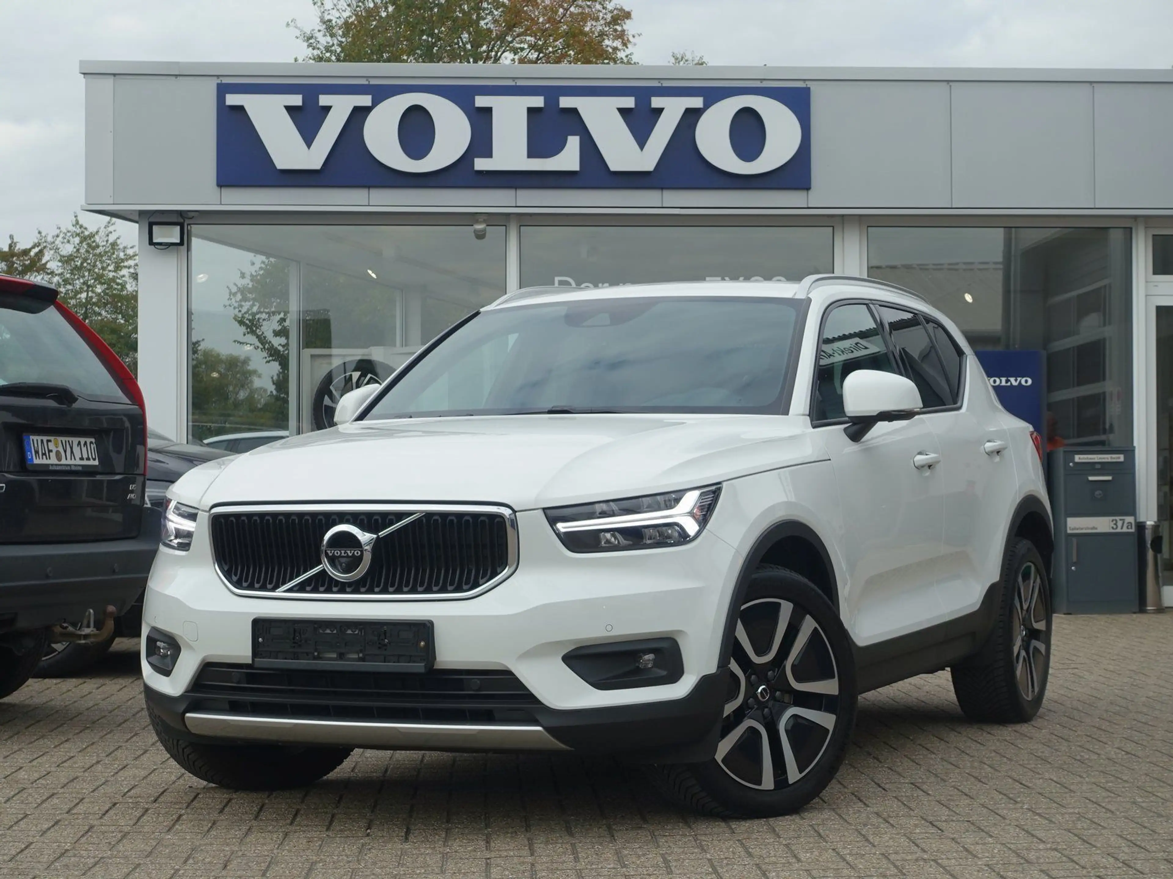 Volvo XC40 B4 2WD Momentum Pro/AHK/H&K