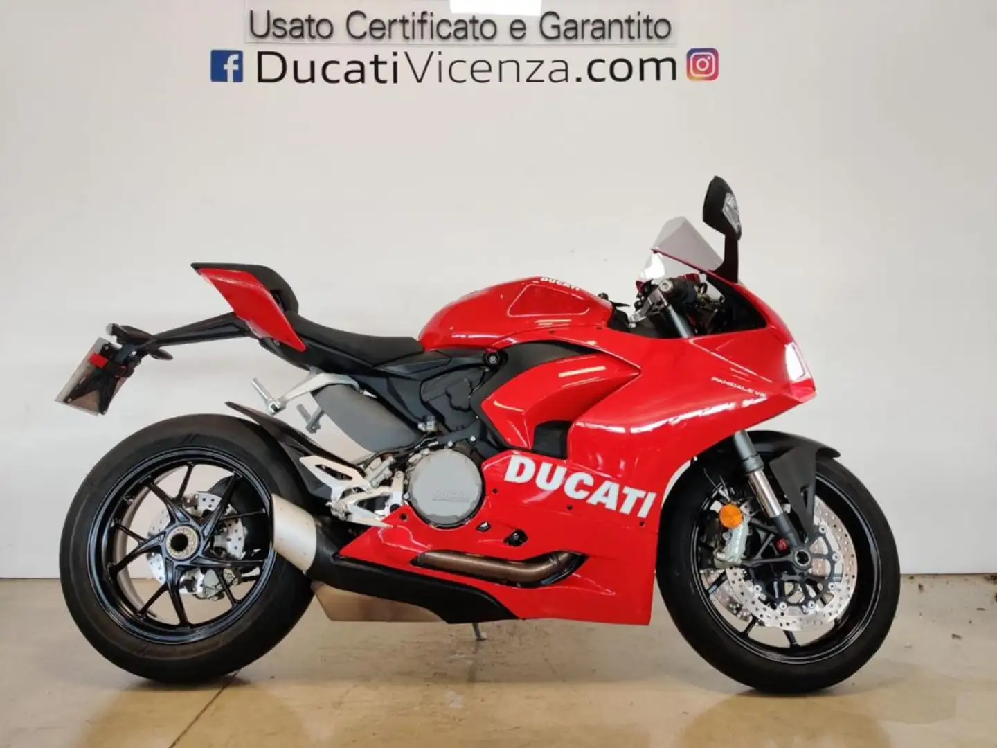 Ducati Panigale V2 RED 2021 Rouge - 1