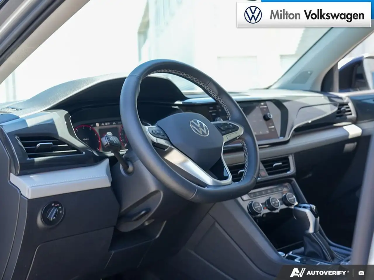 Volkswagen Taos снимка Volkswagen Taos