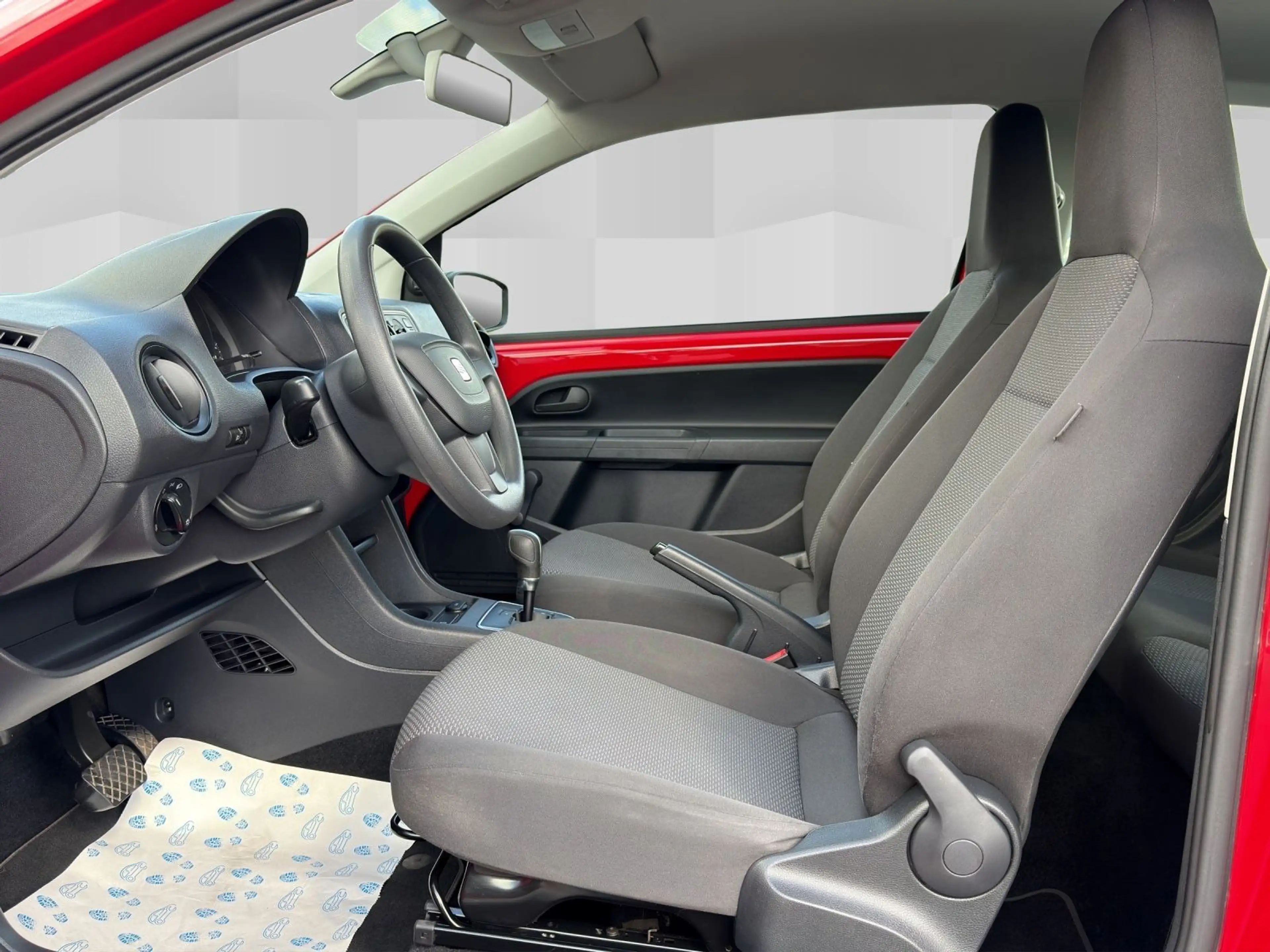 SEAT Mii 1.0 ASG Reference / Klima Notbremsass HU neu — photo 9