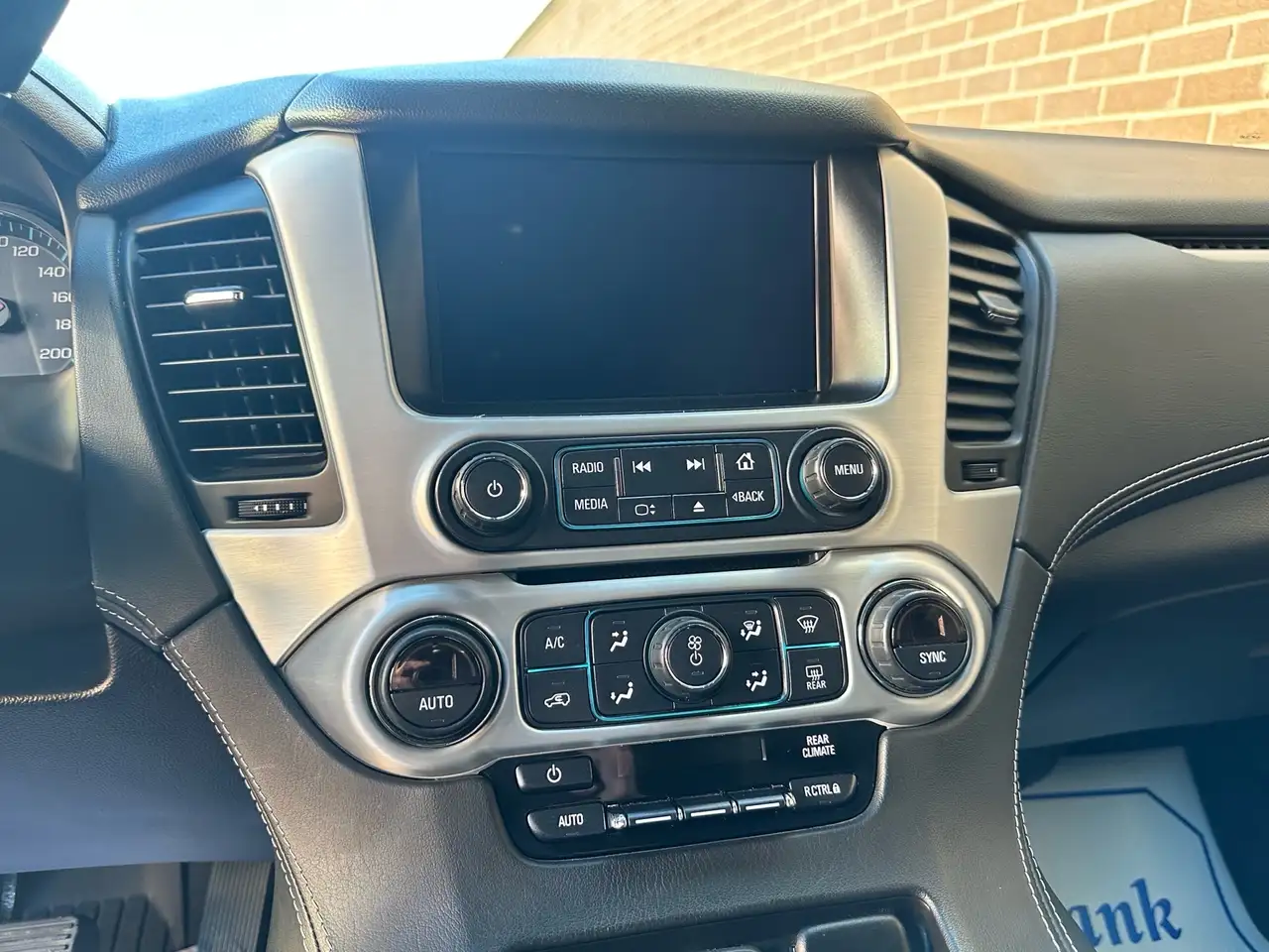 GMC Yukon снимка GMC Yukon