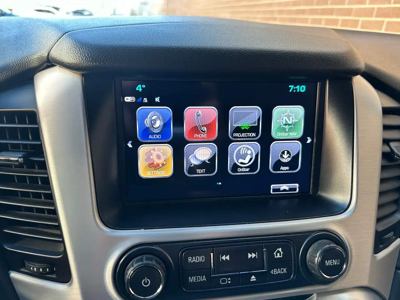 GMC Yukon снимка GMC Yukon