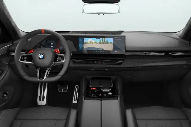 BMW M5 view 3