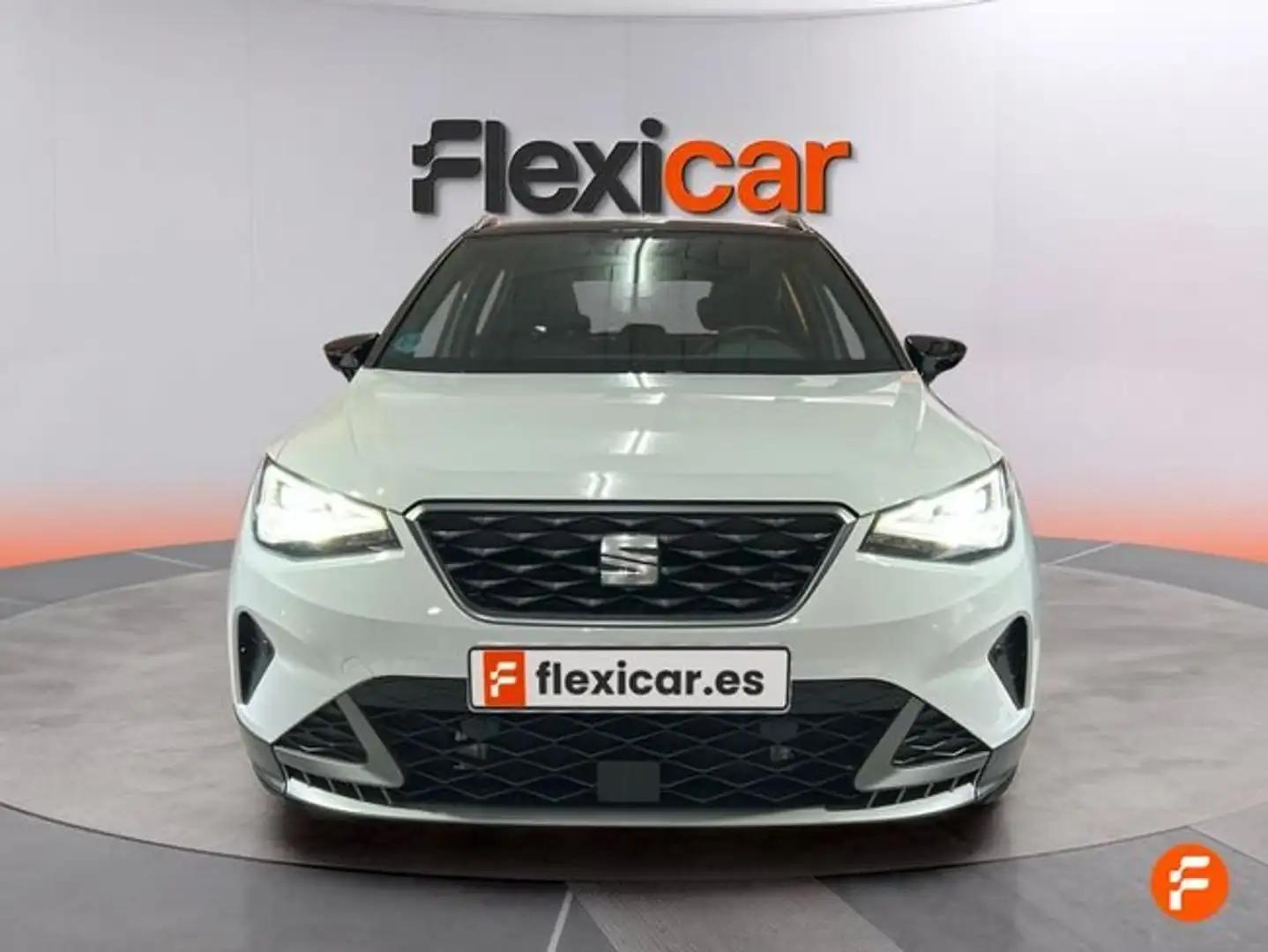 SEAT Arona 1.0 TSI 85kW (115CV) Xperience XL Blanco - 2