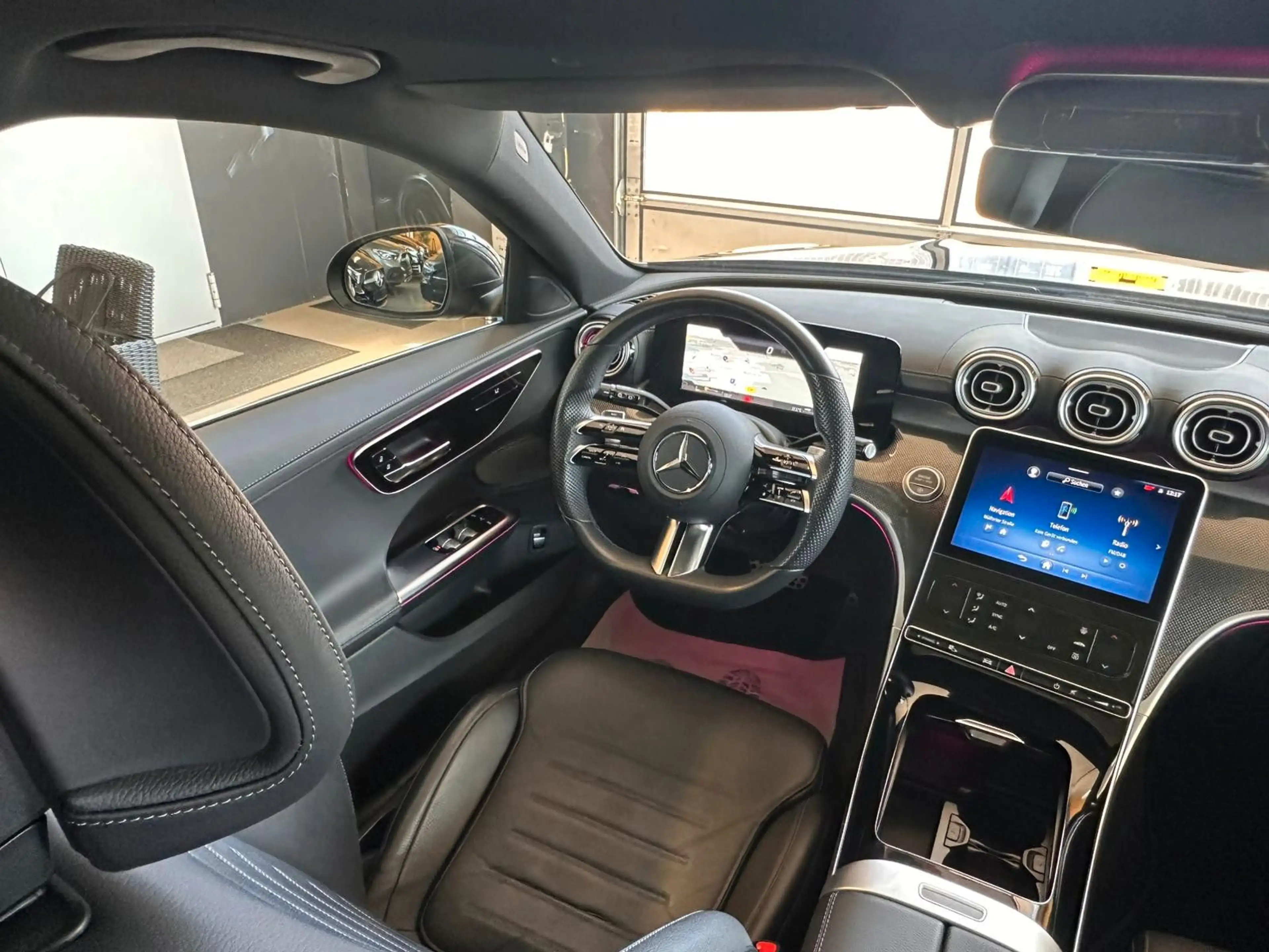 Mercedes-Benz C 300 d T 2x AMG*Leder*Pano*AHK*RFK*Ambiete+ — photo 4