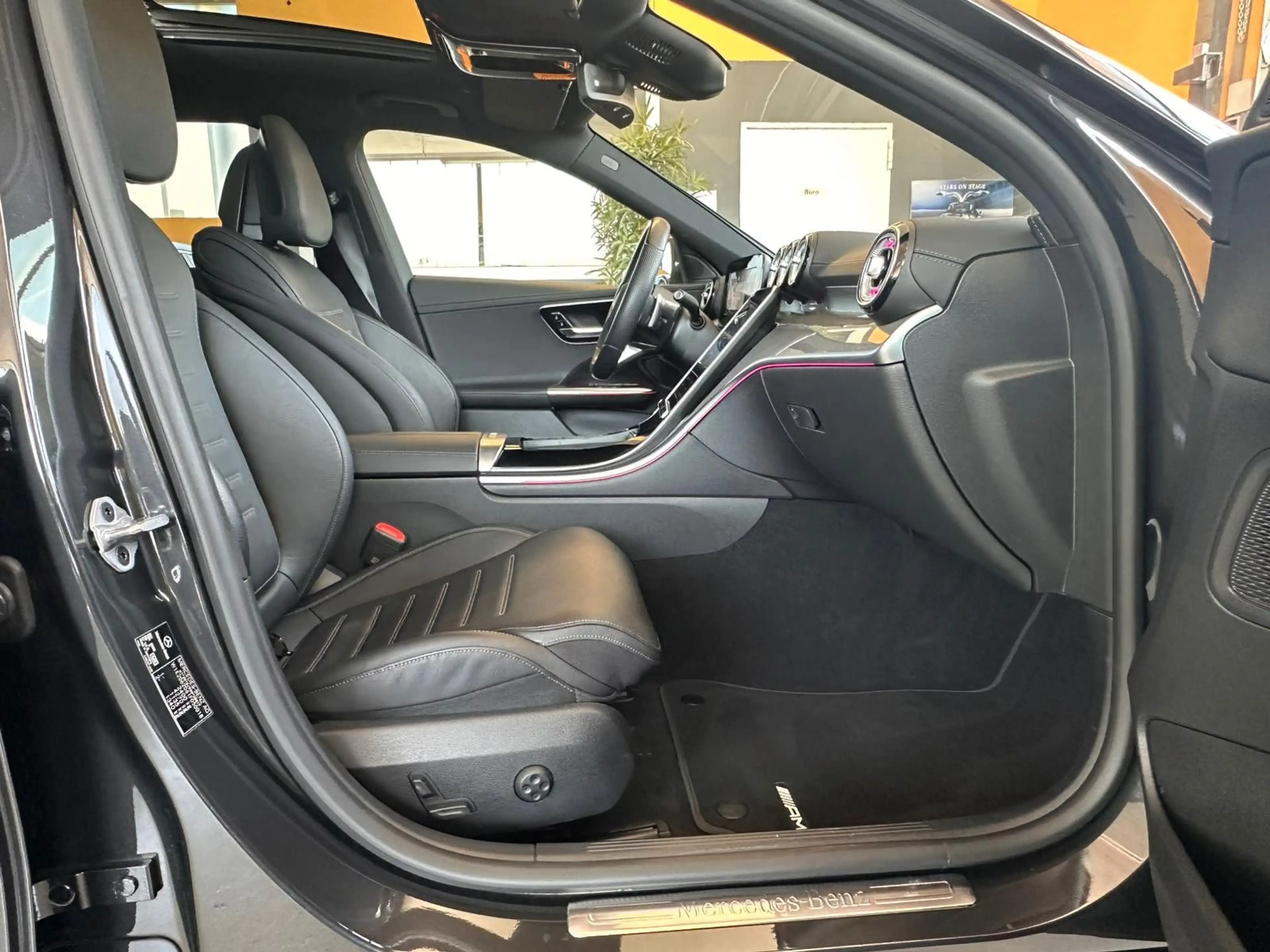 Mercedes-Benz C 300 d T 2x AMG*Leder*Pano*AHK*RFK*Ambiete+ — photo 5