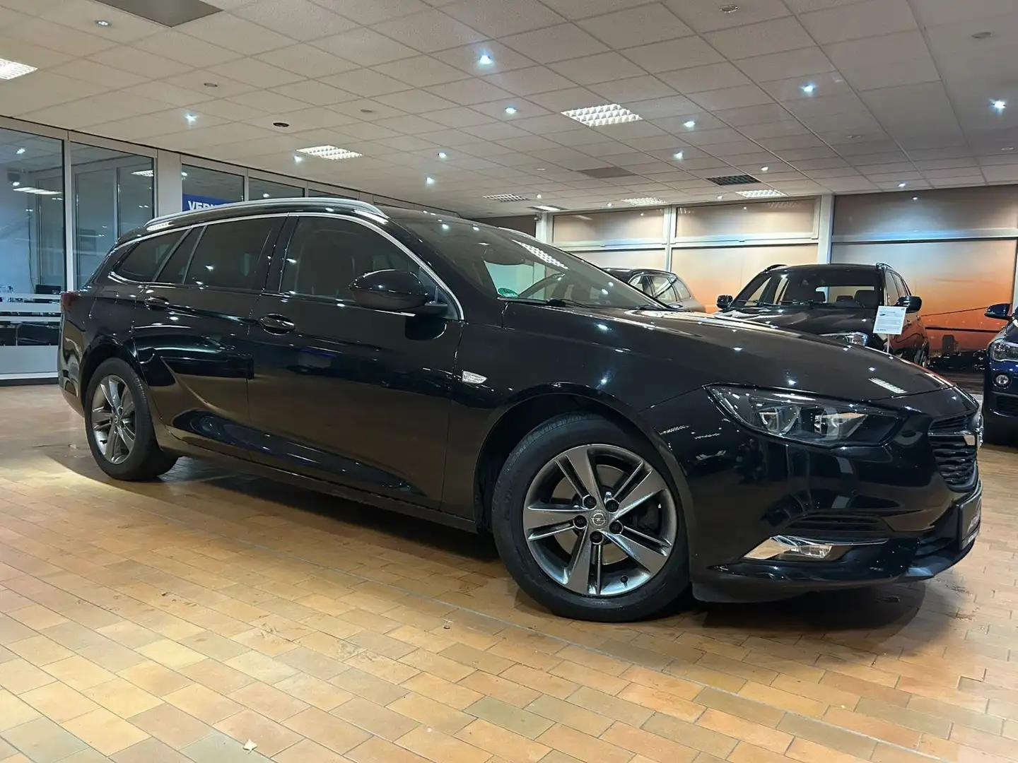Opel Insignia B Sports Tourer Dynamic Nero - 2
