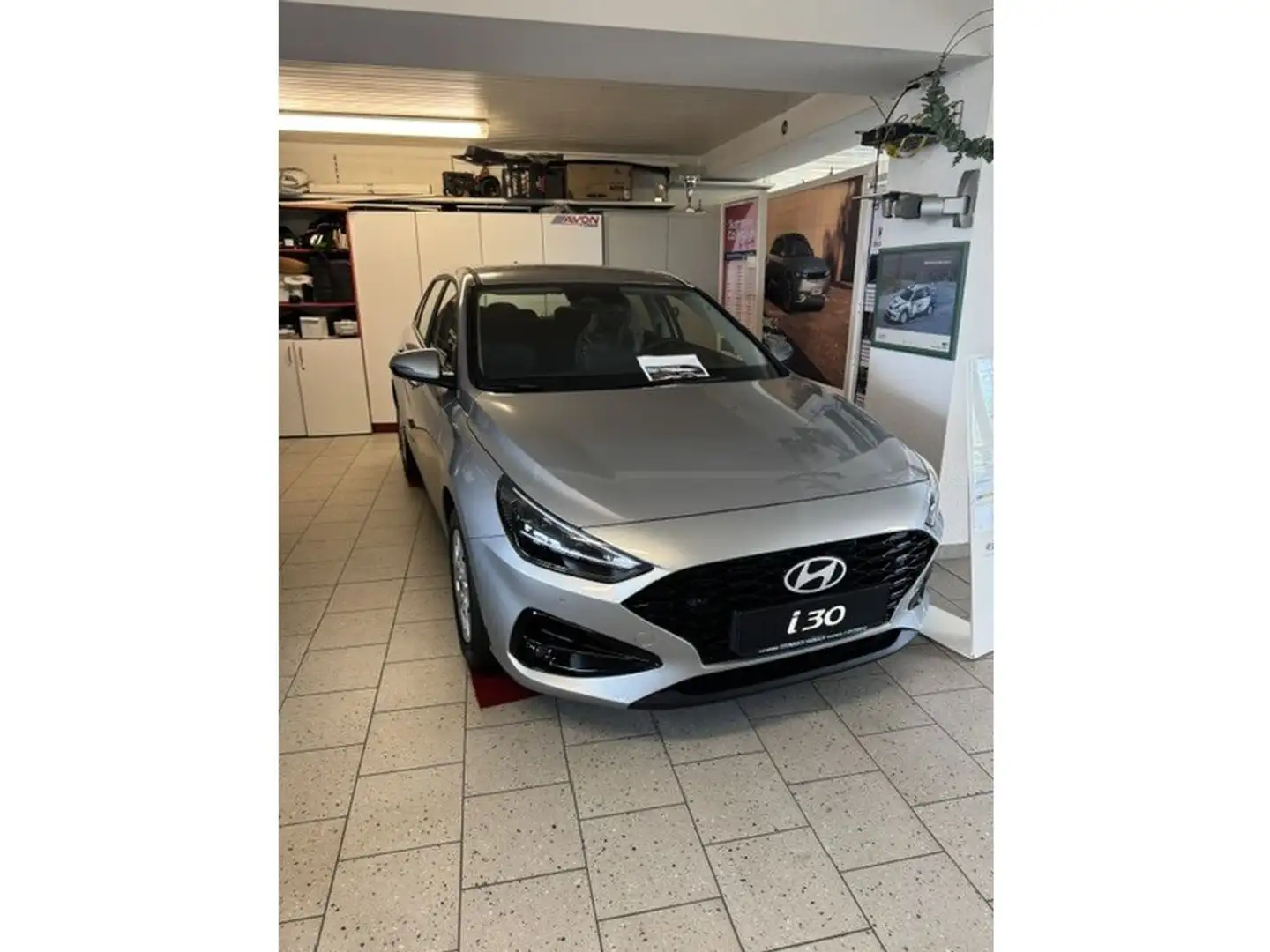 Hyundai i30 1,0 TGDI Smart Line Silber - 1