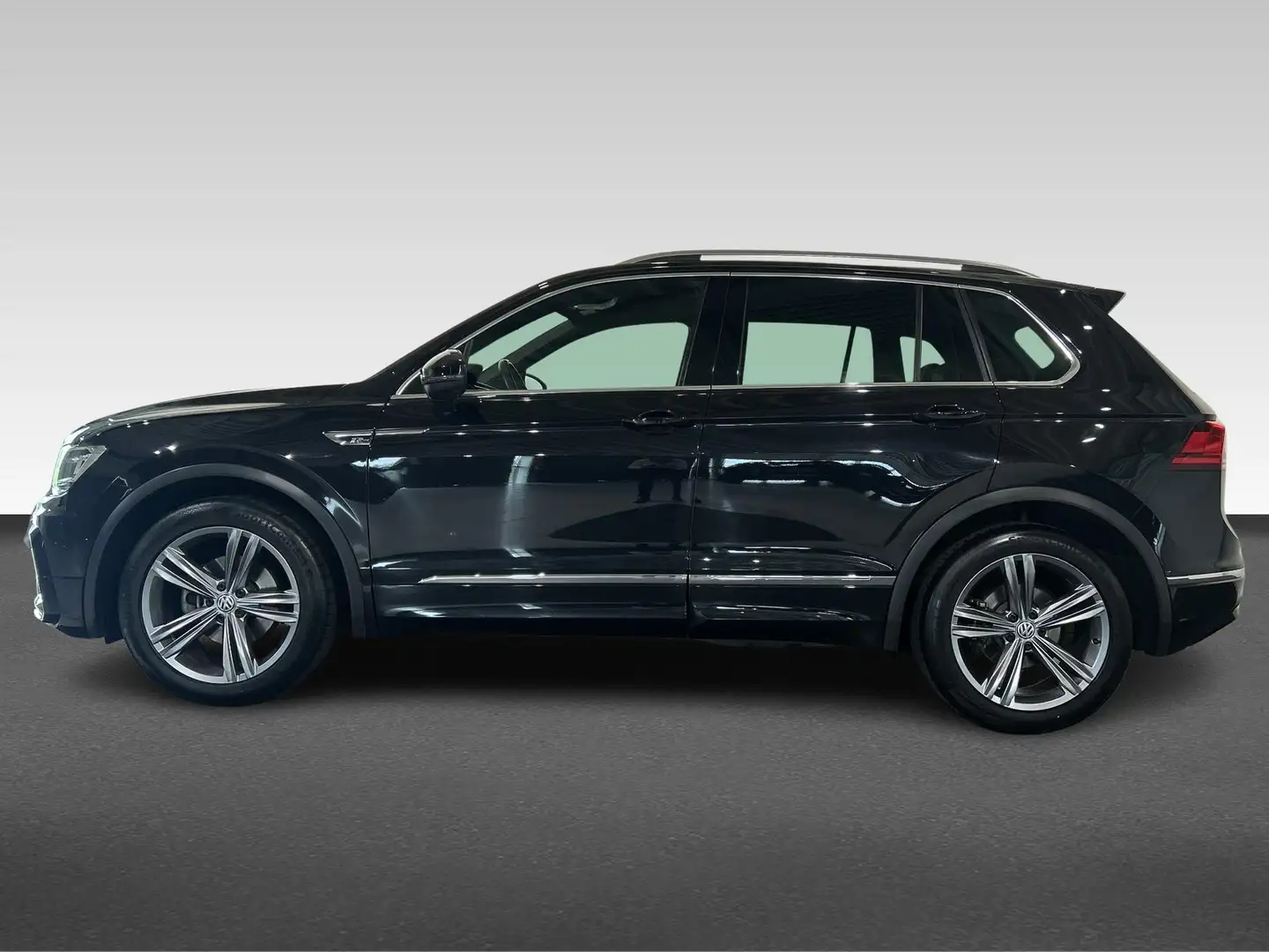 Volkswagen Tiguan 1.4 TSI 150PK DSG 2X R-LINE VIRTUAL NAVI CAMERA NA Schwarz - 2