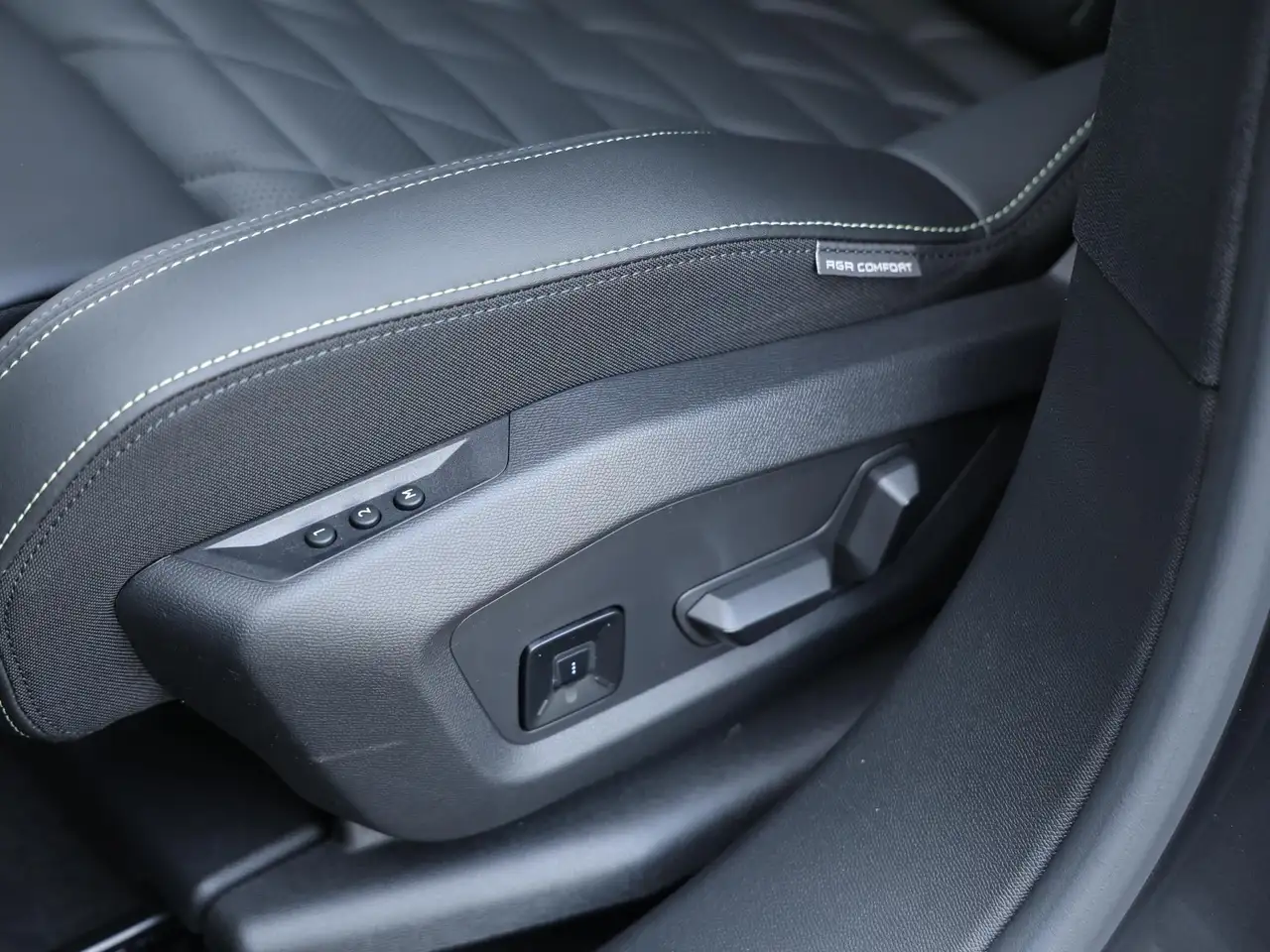 Peugeot 5008 2026 — фото 14