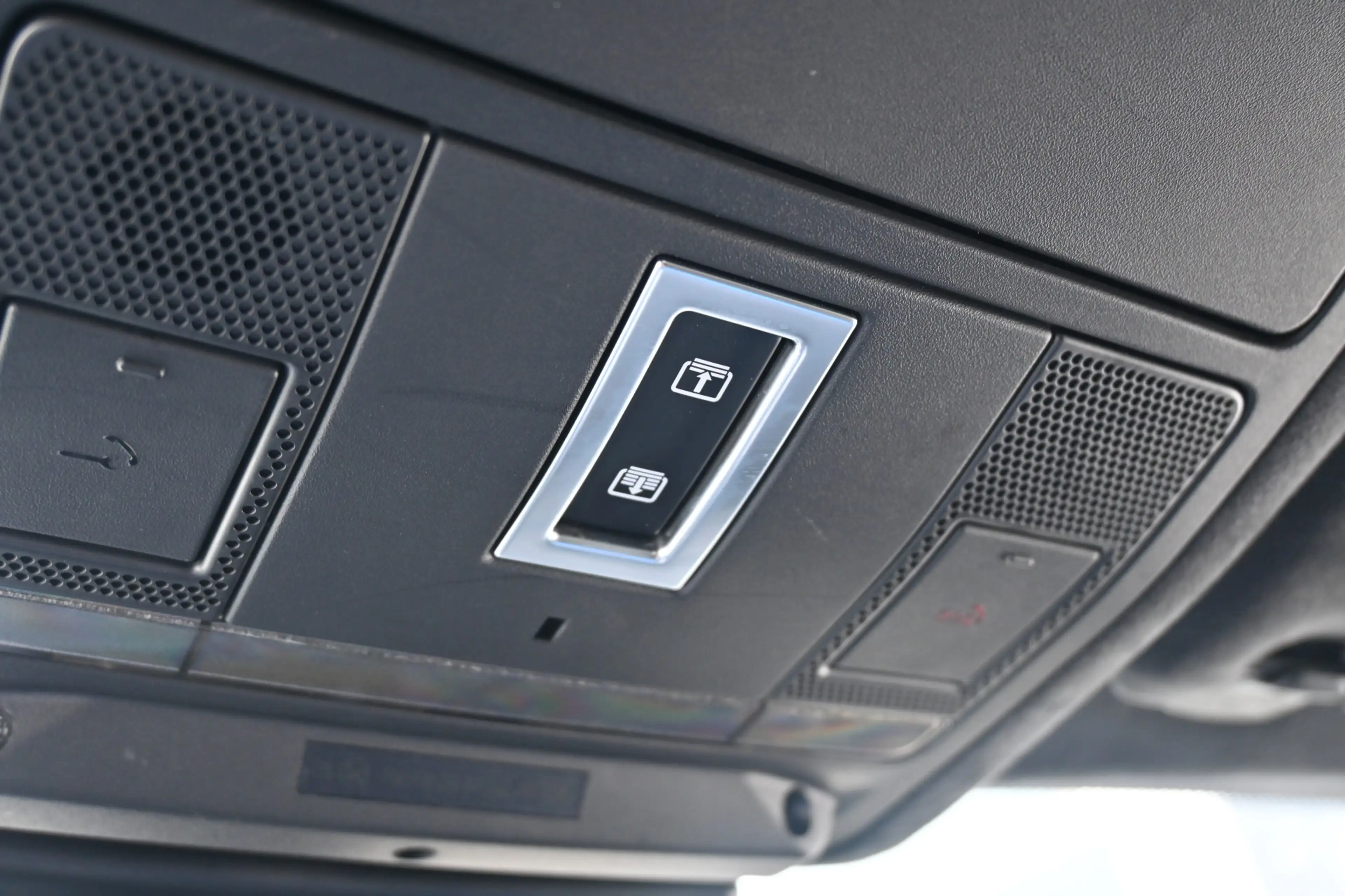 Jaguar XF Sportbrake 2.0t Chequered Flag — photo 26