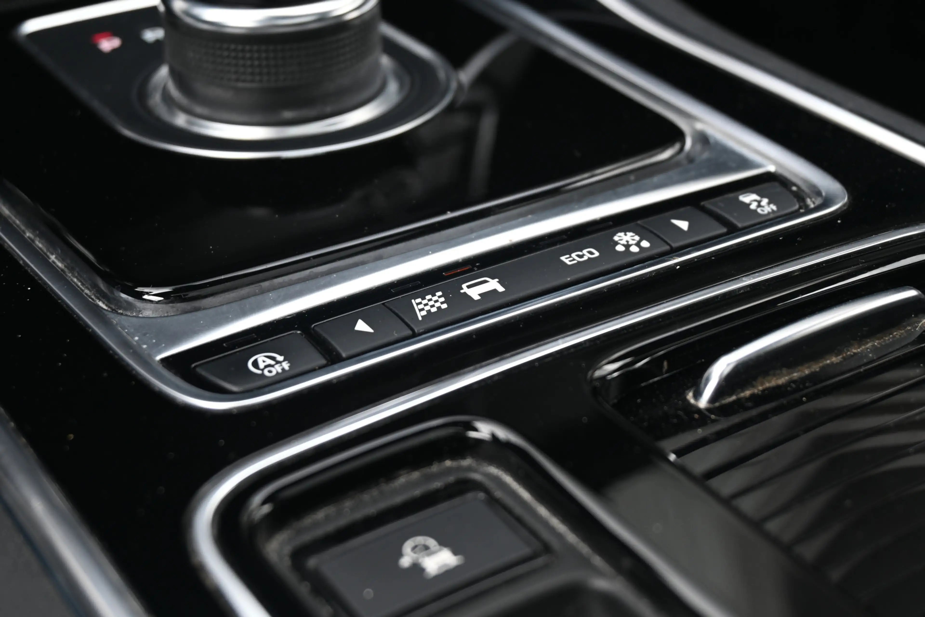 Jaguar XF Sportbrake 2.0t Chequered Flag — photo 28