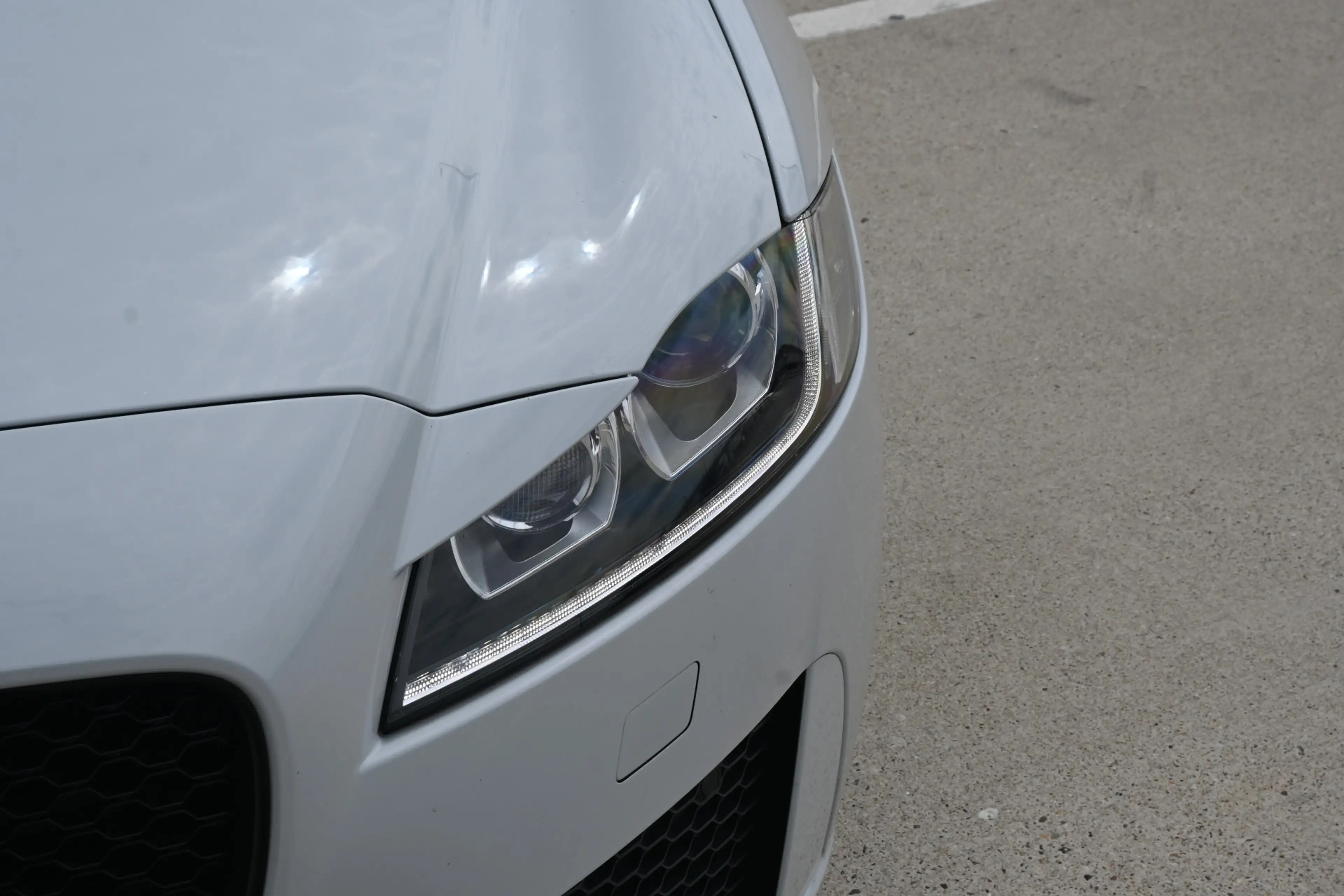 Jaguar XF Sportbrake 2.0t Chequered Flag — photo 13
