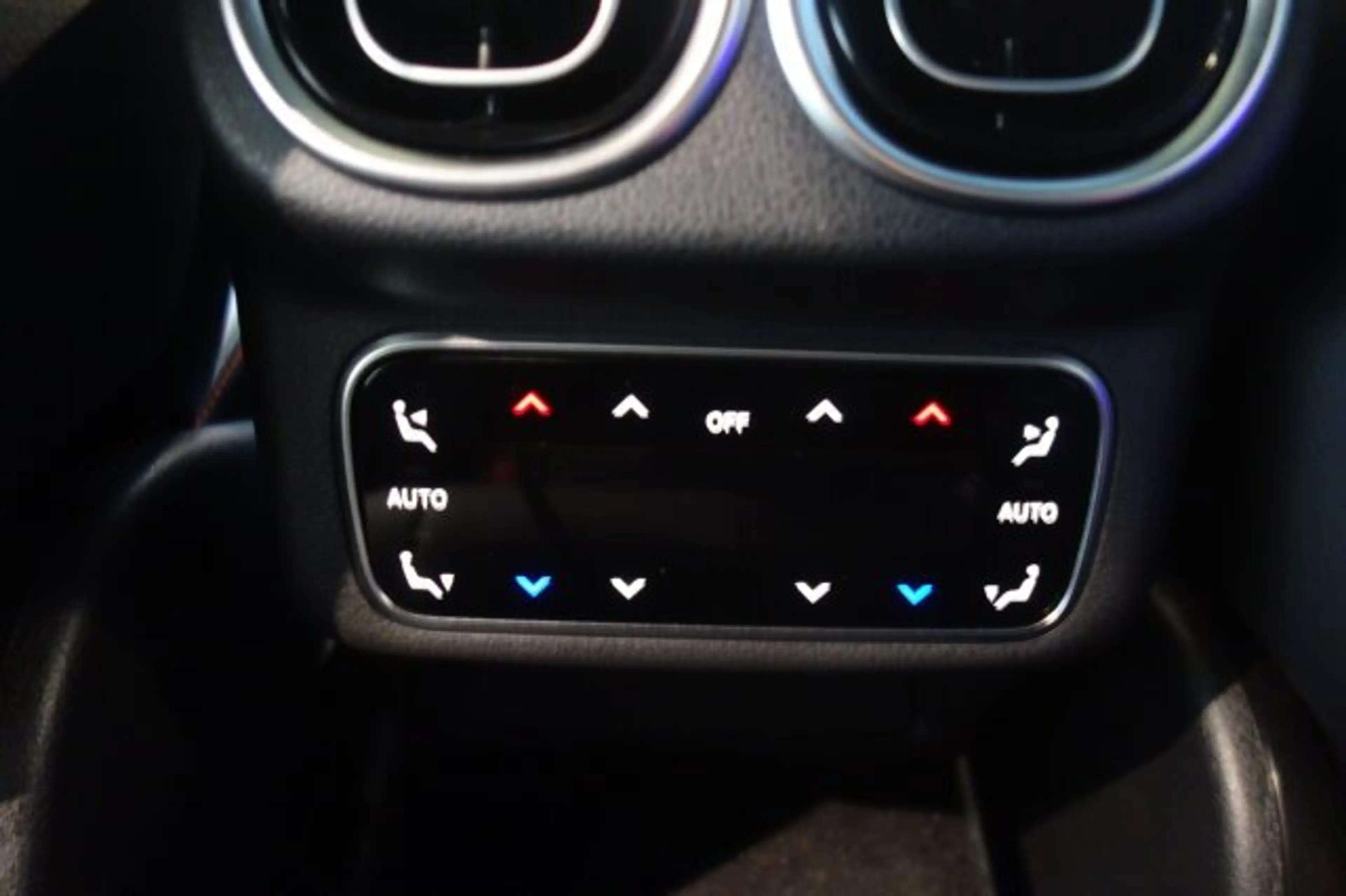 Mercedes-Benz GLC 43 AMG AMG GLC 43 4M STANDH FAHR PAK PANO MEMO HAL DIGI — photo 15