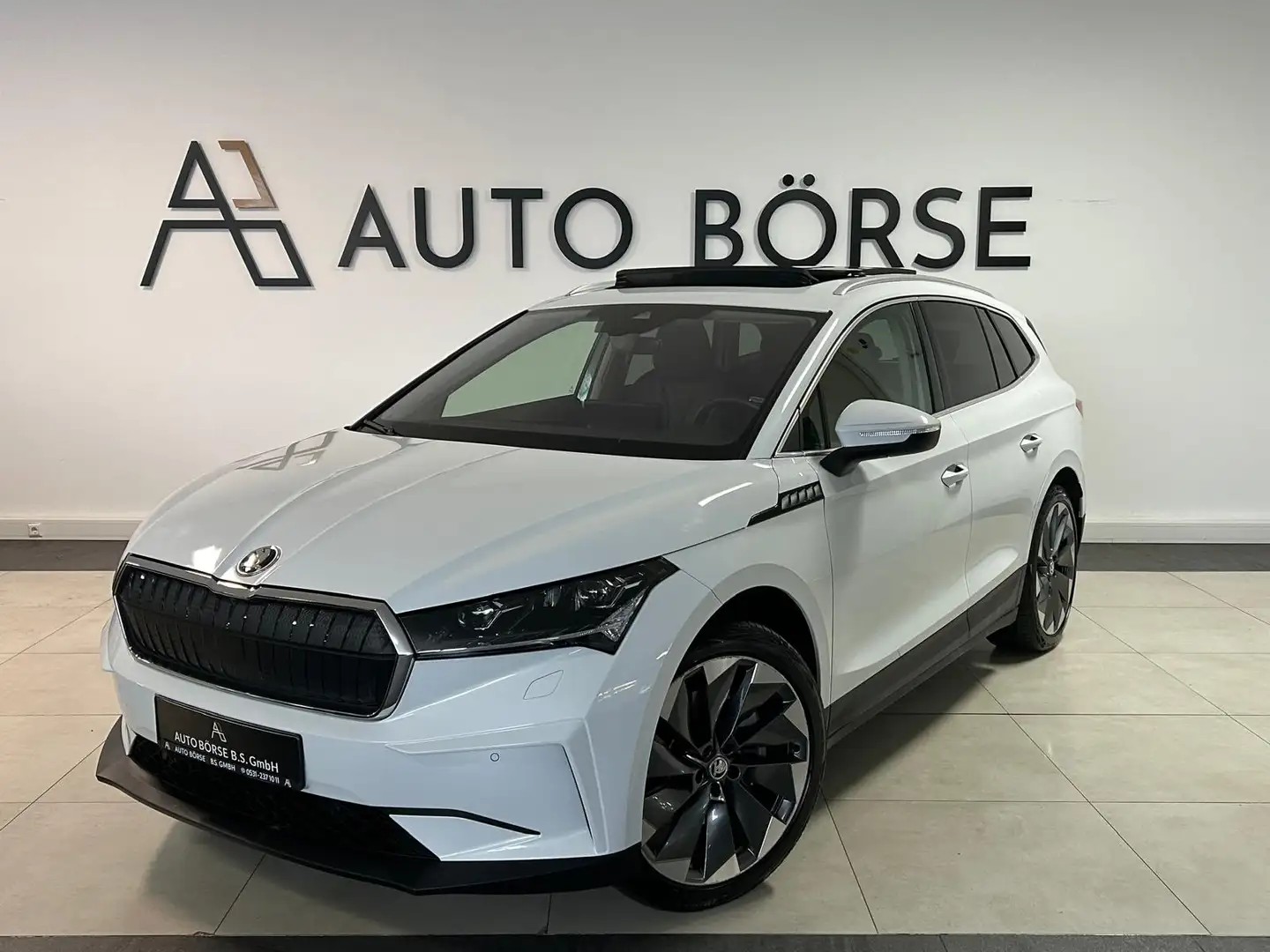 Skoda Enyaq iV 80 SUITE*WÄRMEPUMPE*CAM*PANO*MATRIX*AHK Bianco - 1