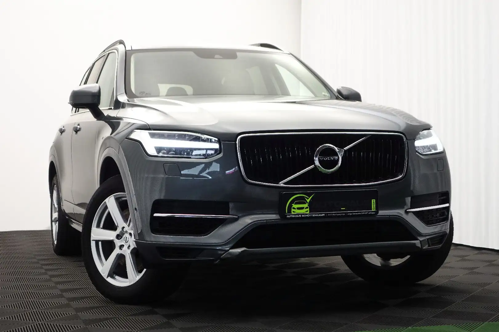 Volvo XC90 Geartronic AWD 7SITZE+AHKPL+P-DACH+AHKPL Gris - 1
