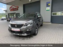 Peugeot 5008 Allure 7 Sitze *360 ° *App *Sport *AHK