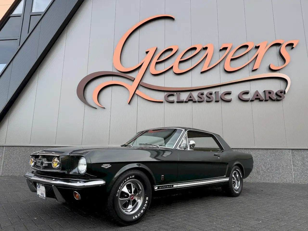Ford Mustang Coupe K-Code, foto 1
